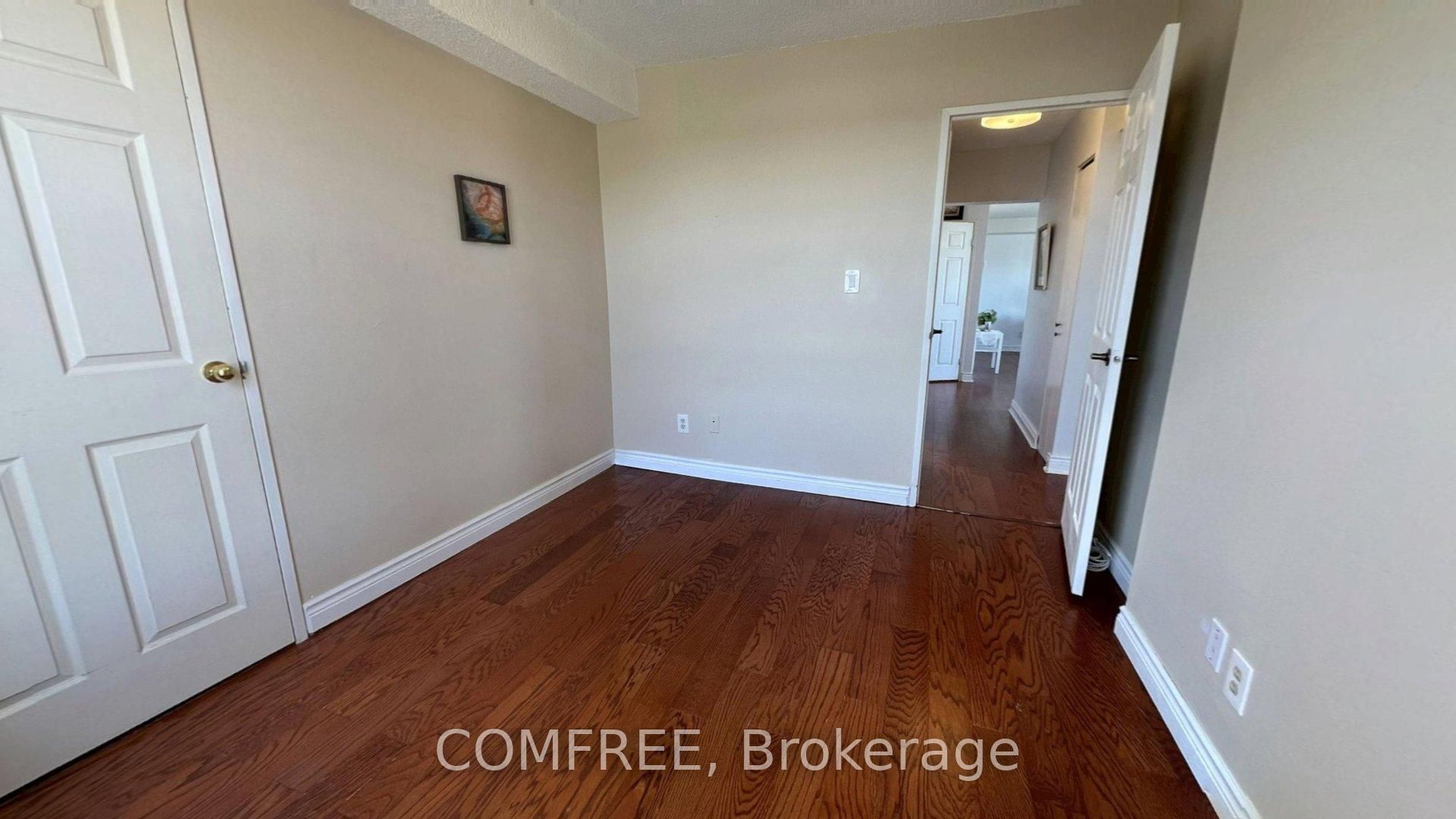 55 William Street E 505 Property Photo 12