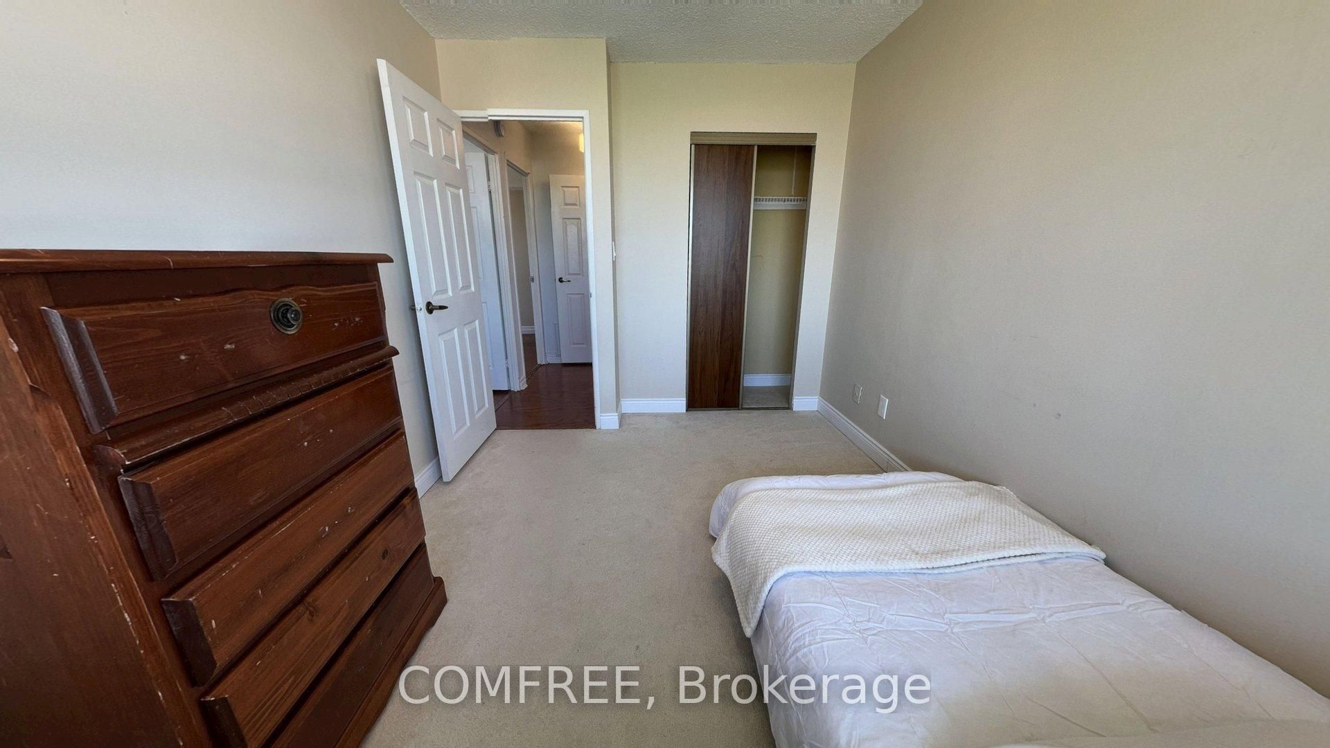 55 William Street E 505 Property Photo 18