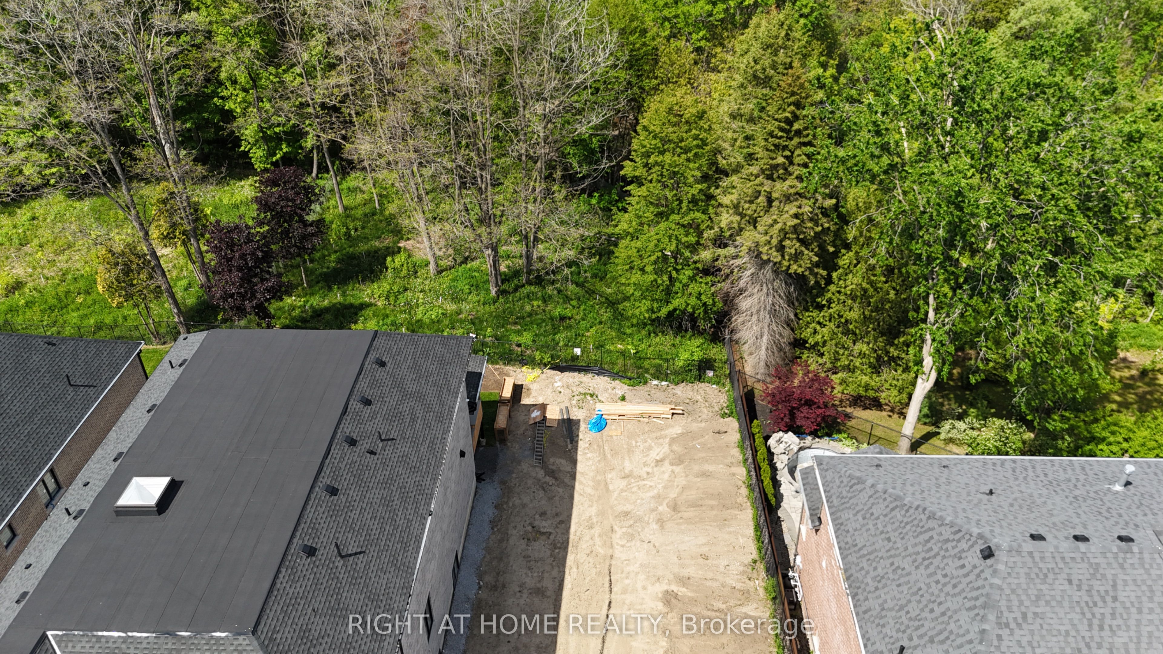860 Riverside Drive Property Photo 7