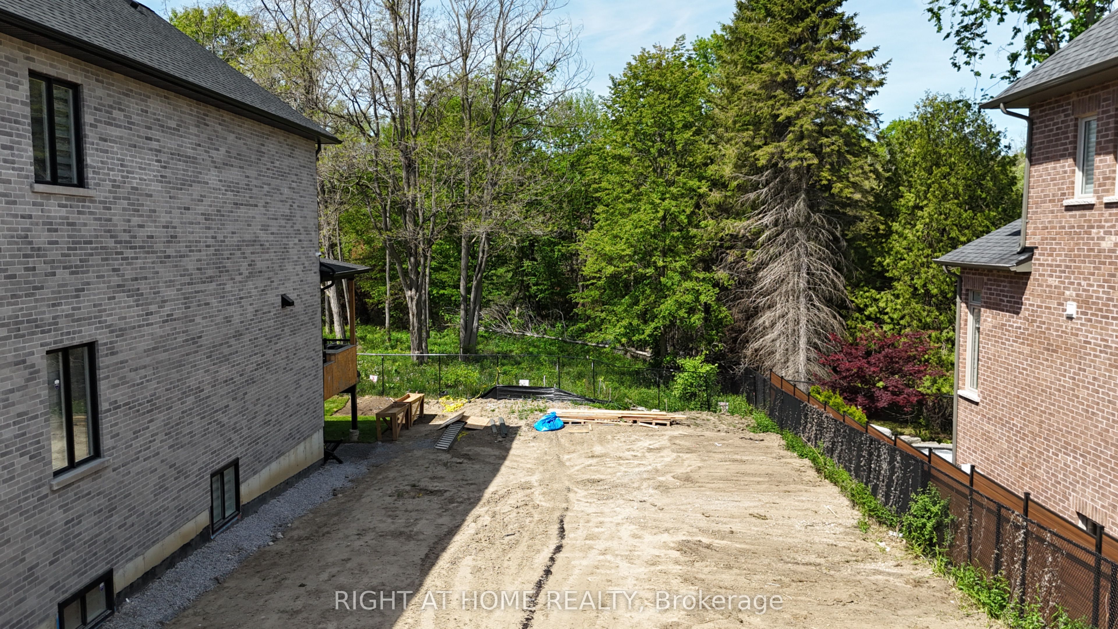 860 Riverside Drive Property Photo 9