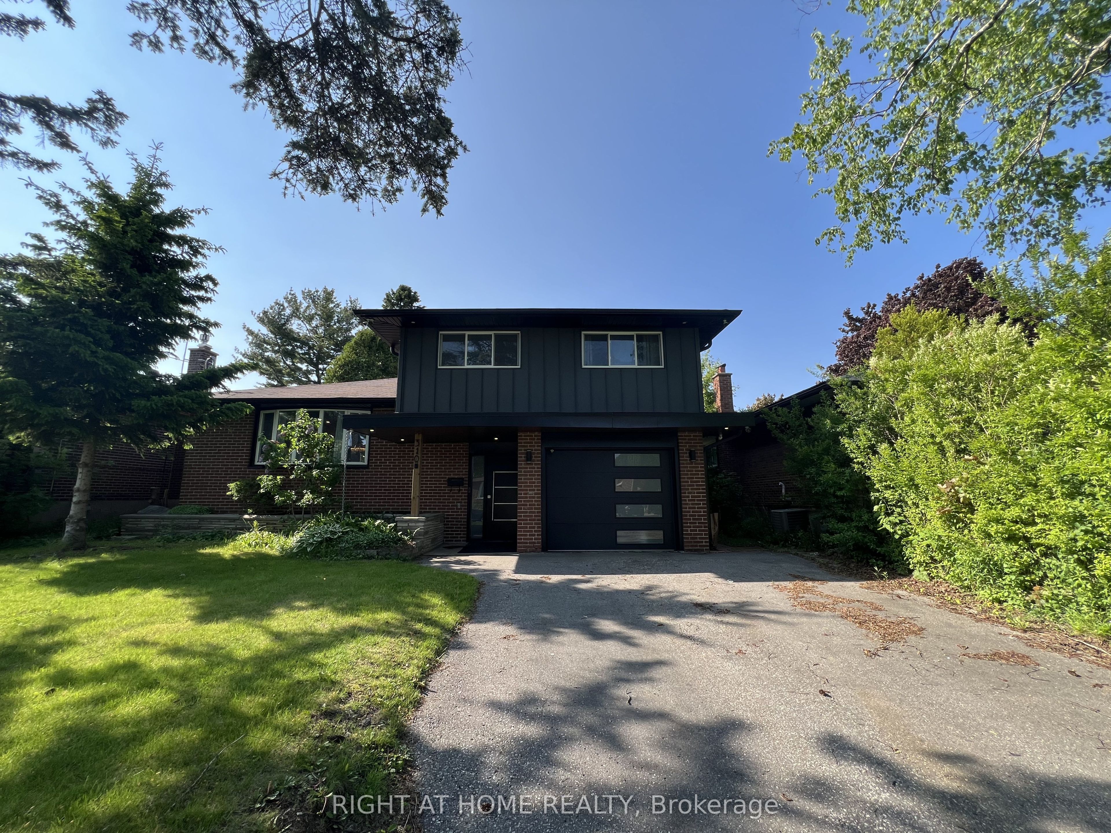 310 Admiral Road Property Photo 5