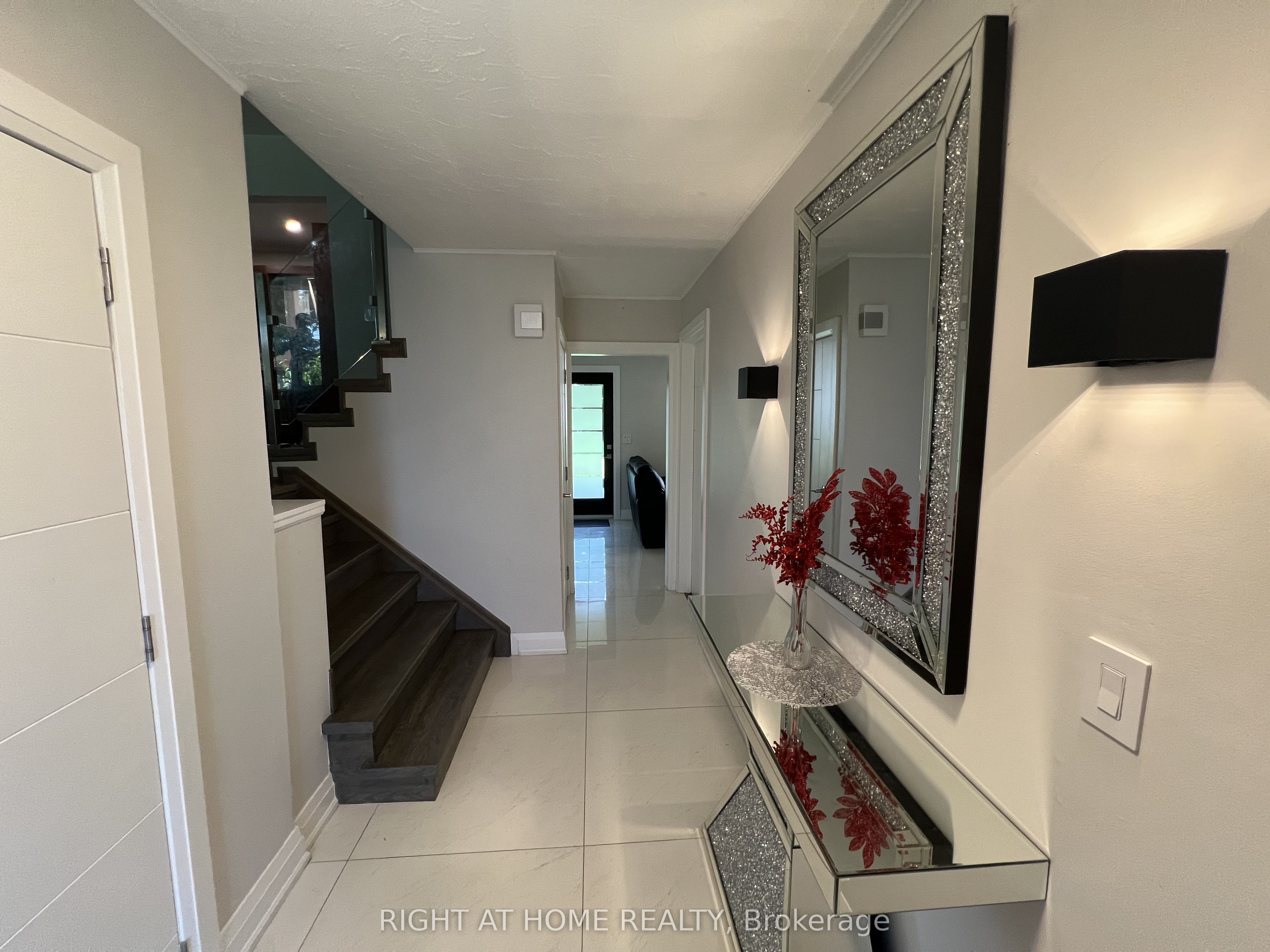 310 Admiral Road Property Photo 7