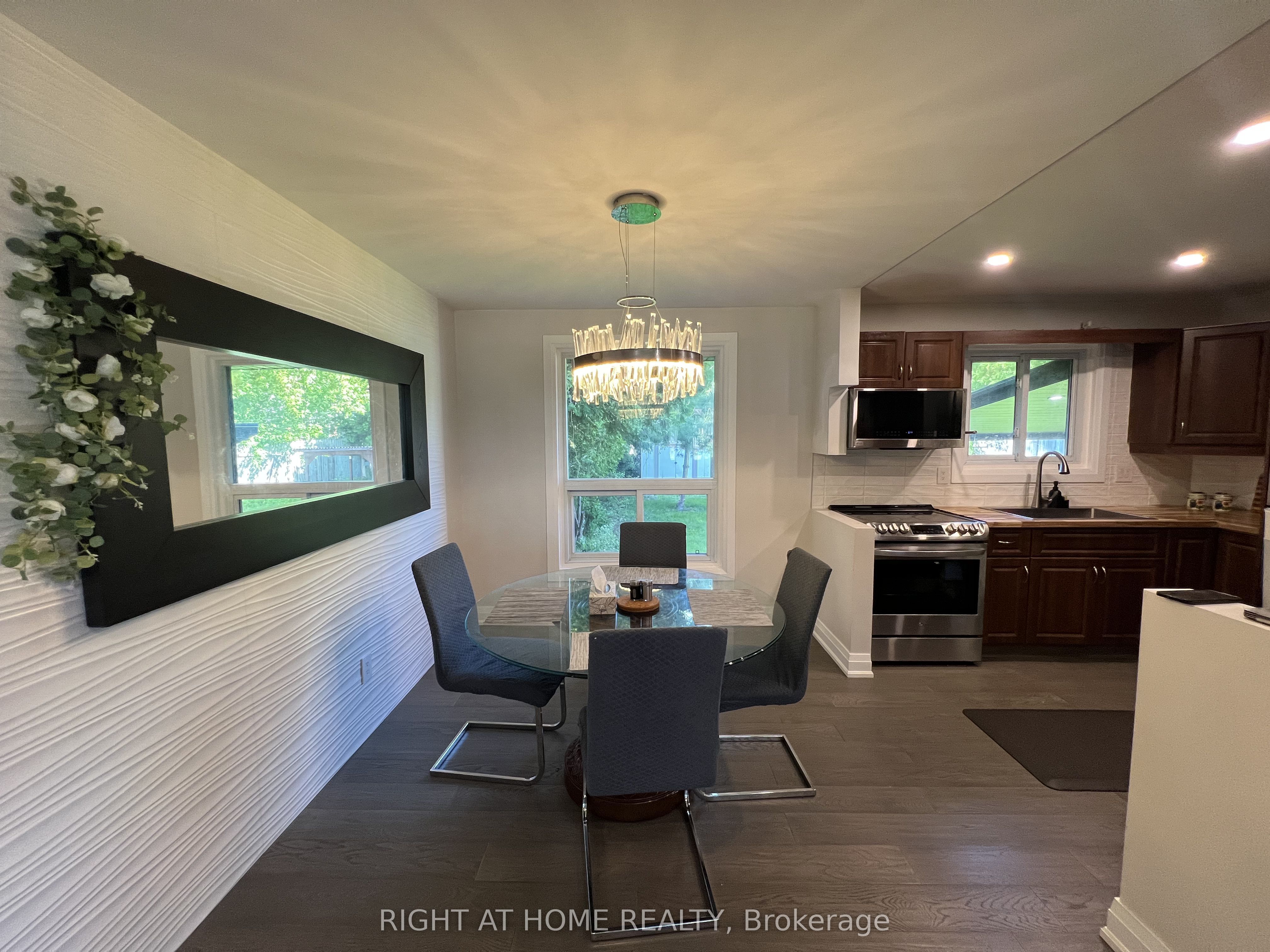 310 Admiral Road Property Photo 13
