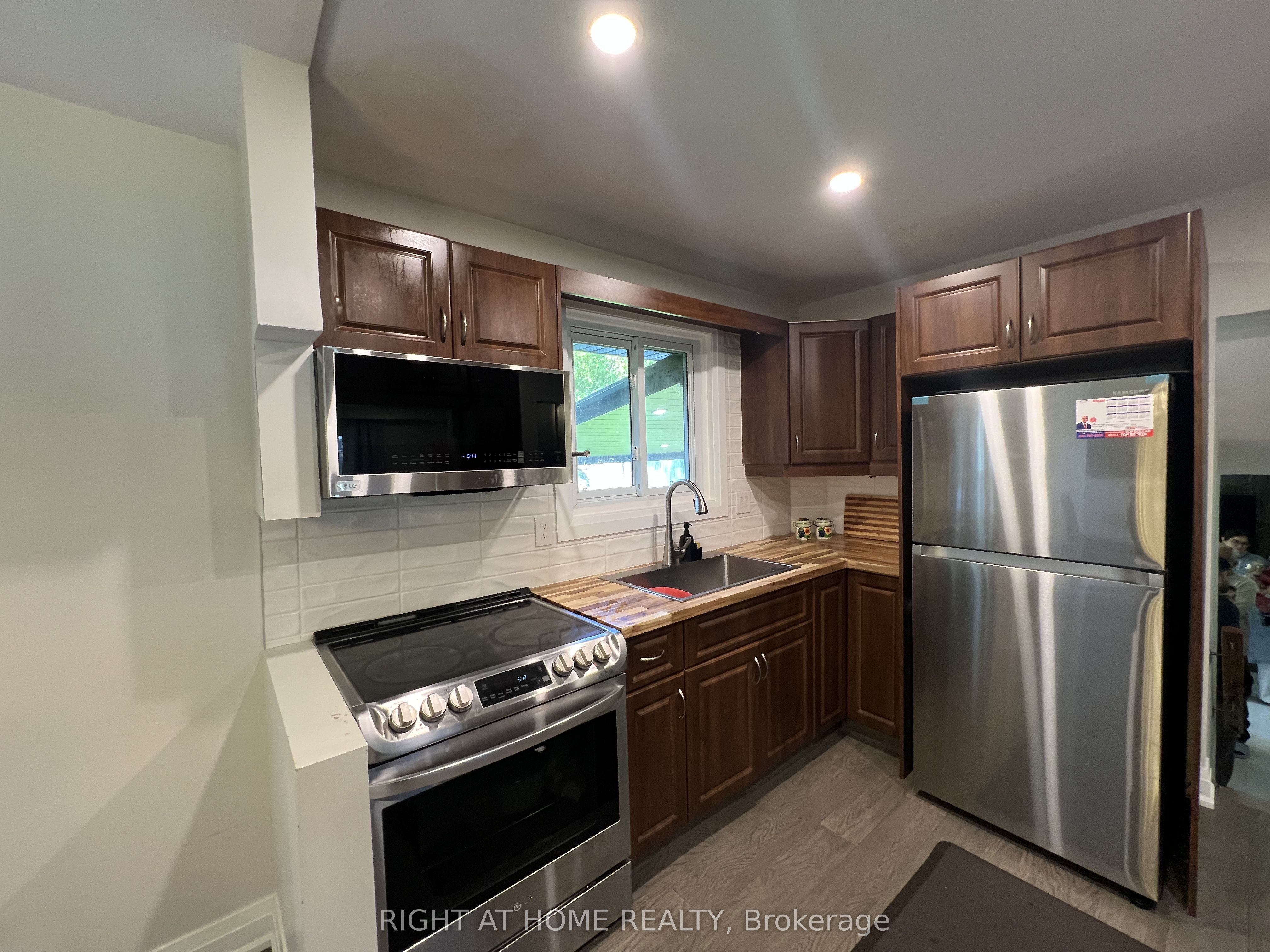 310 Admiral Road Property Photo 17