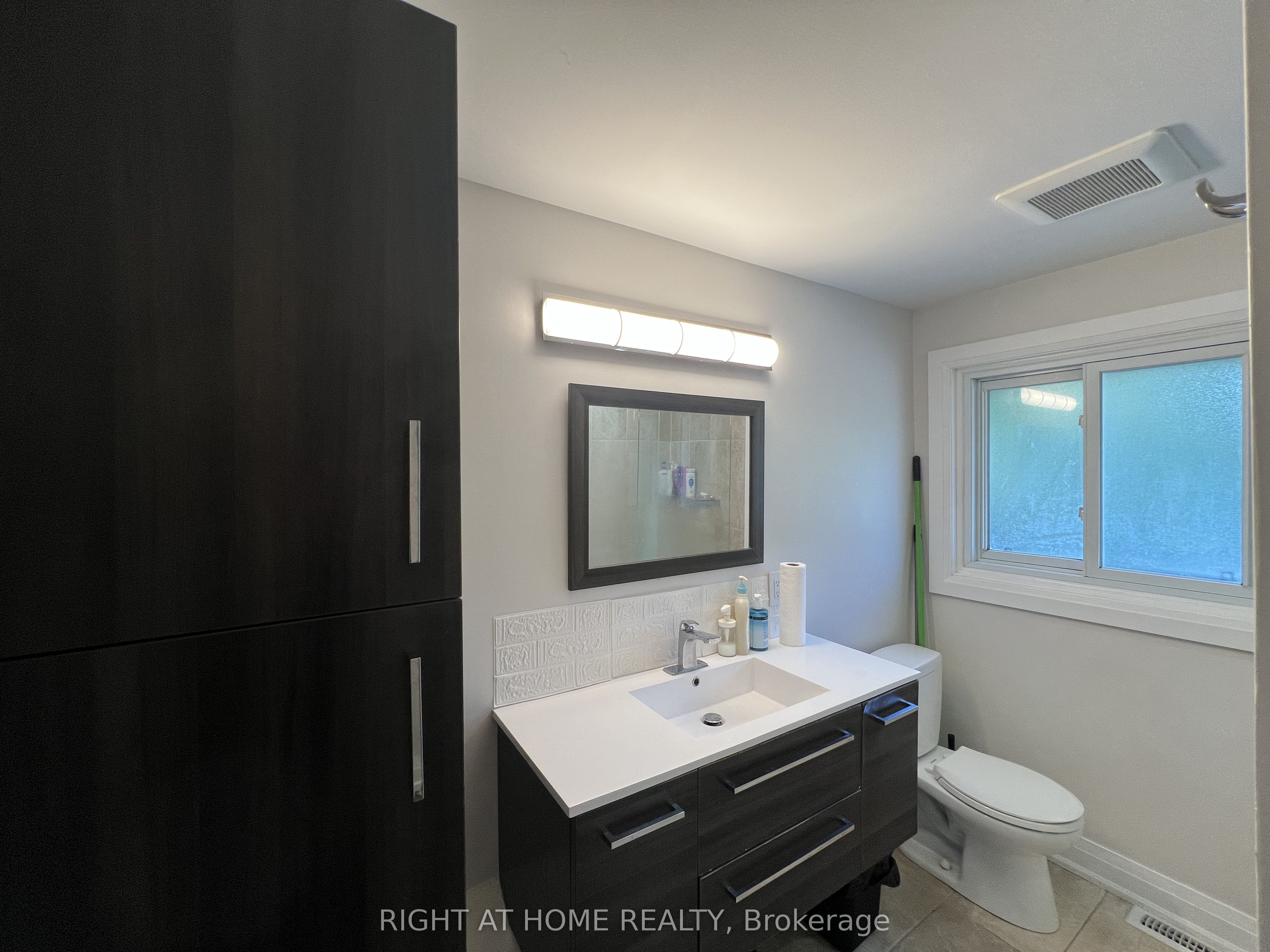 310 Admiral Road Property Photo 27