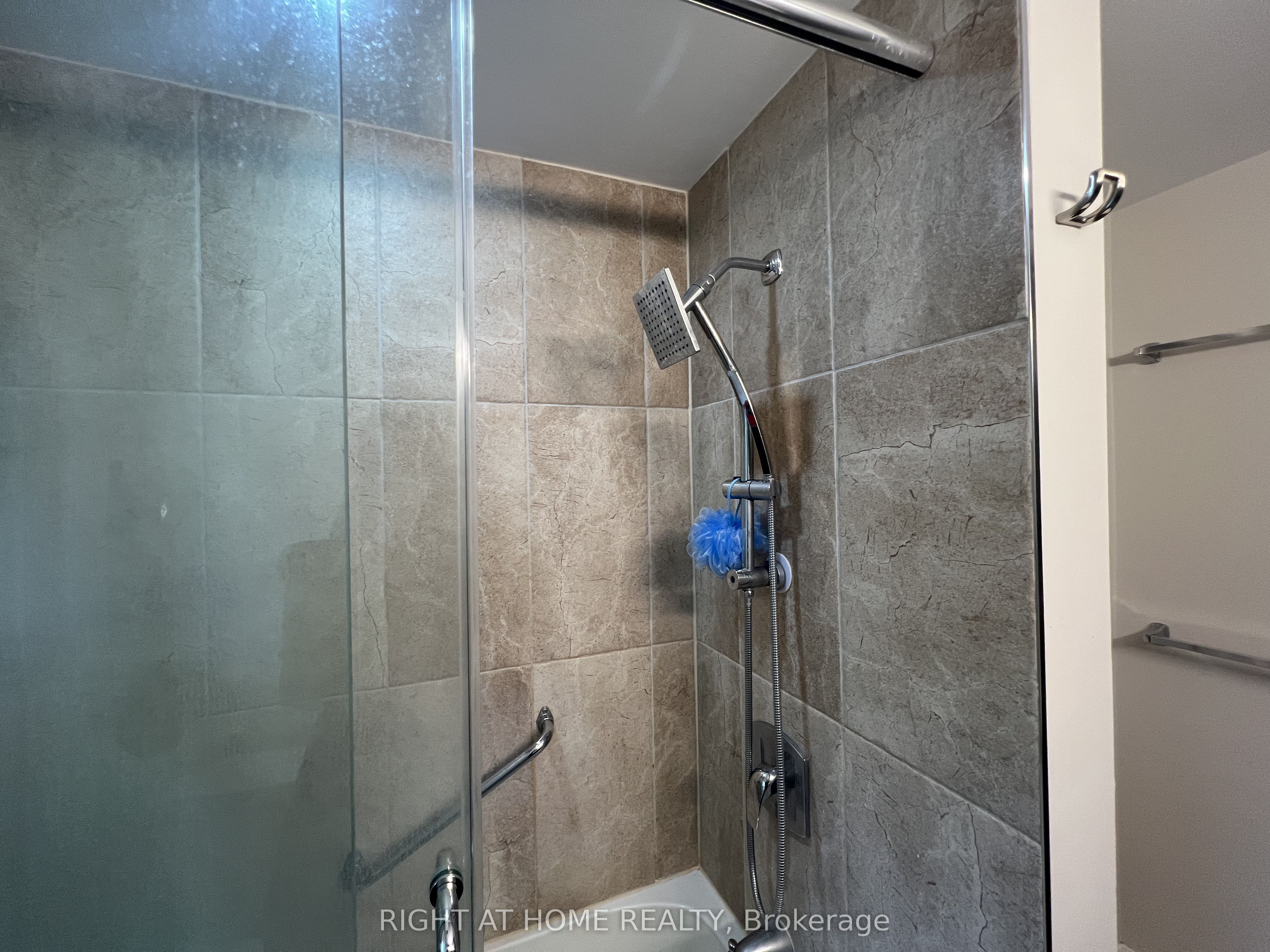 310 Admiral Road Property Photo 29