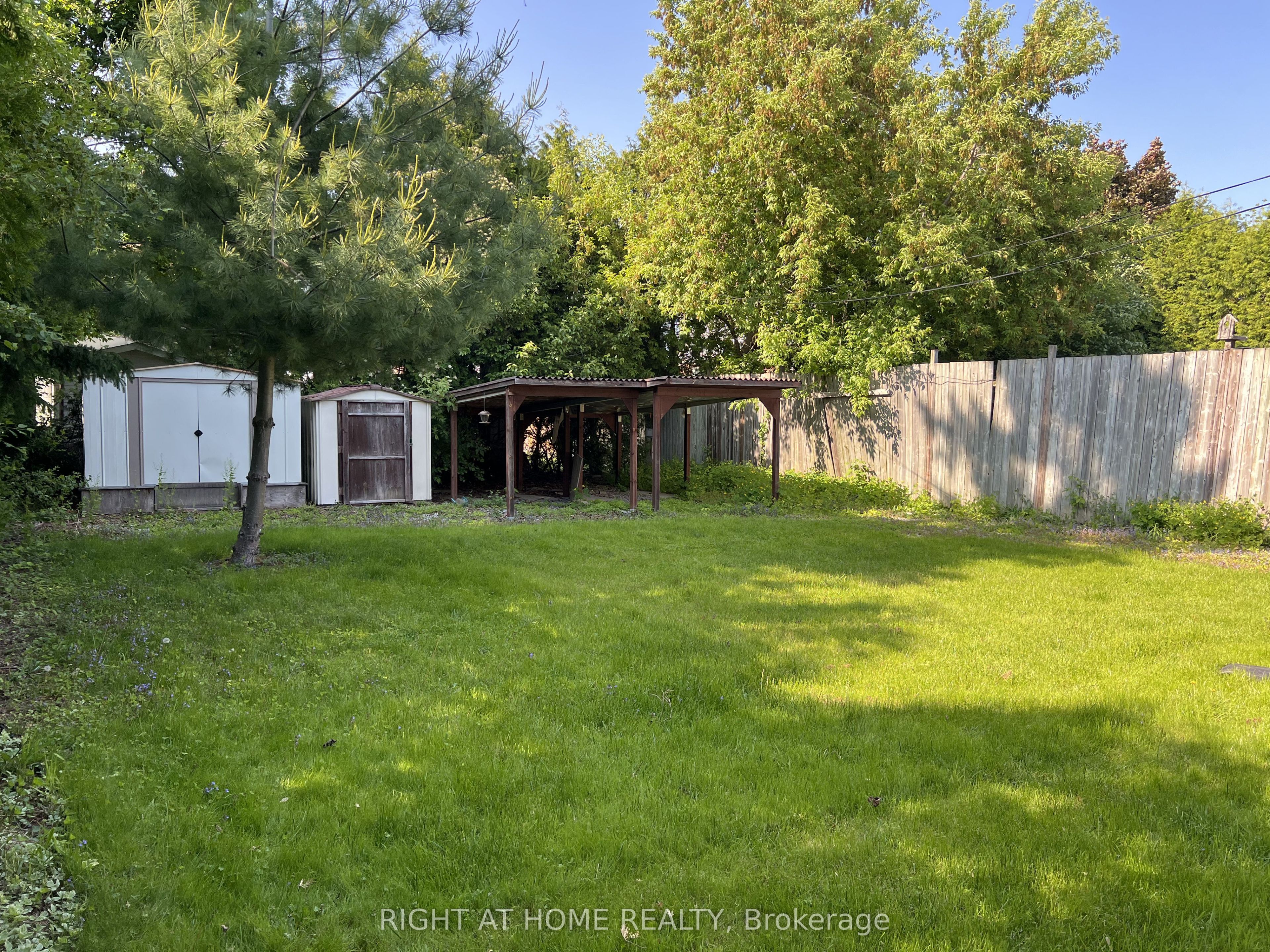 310 Admiral Road Property Photo 37