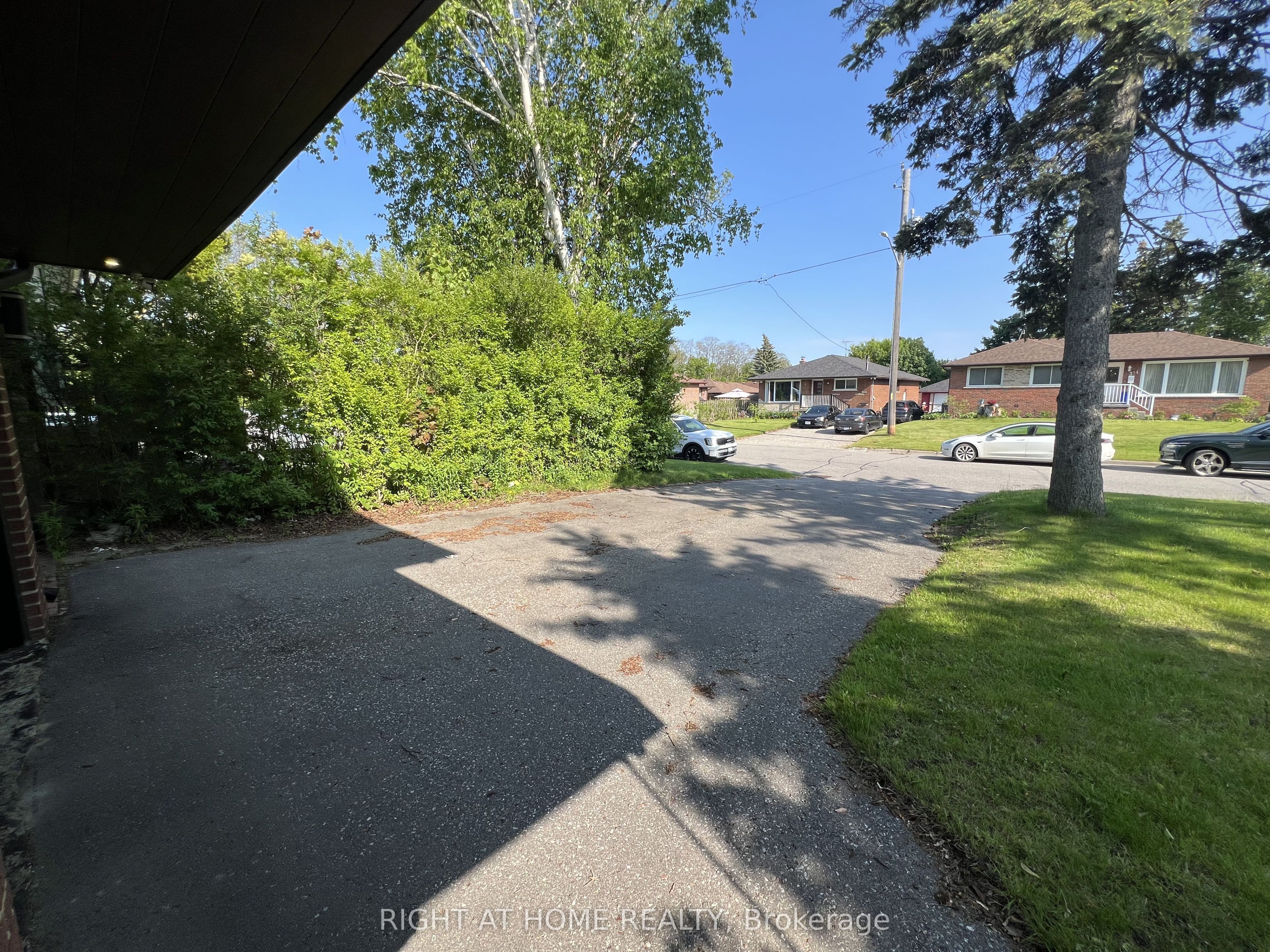 310 Admiral Road Property Photo 39
