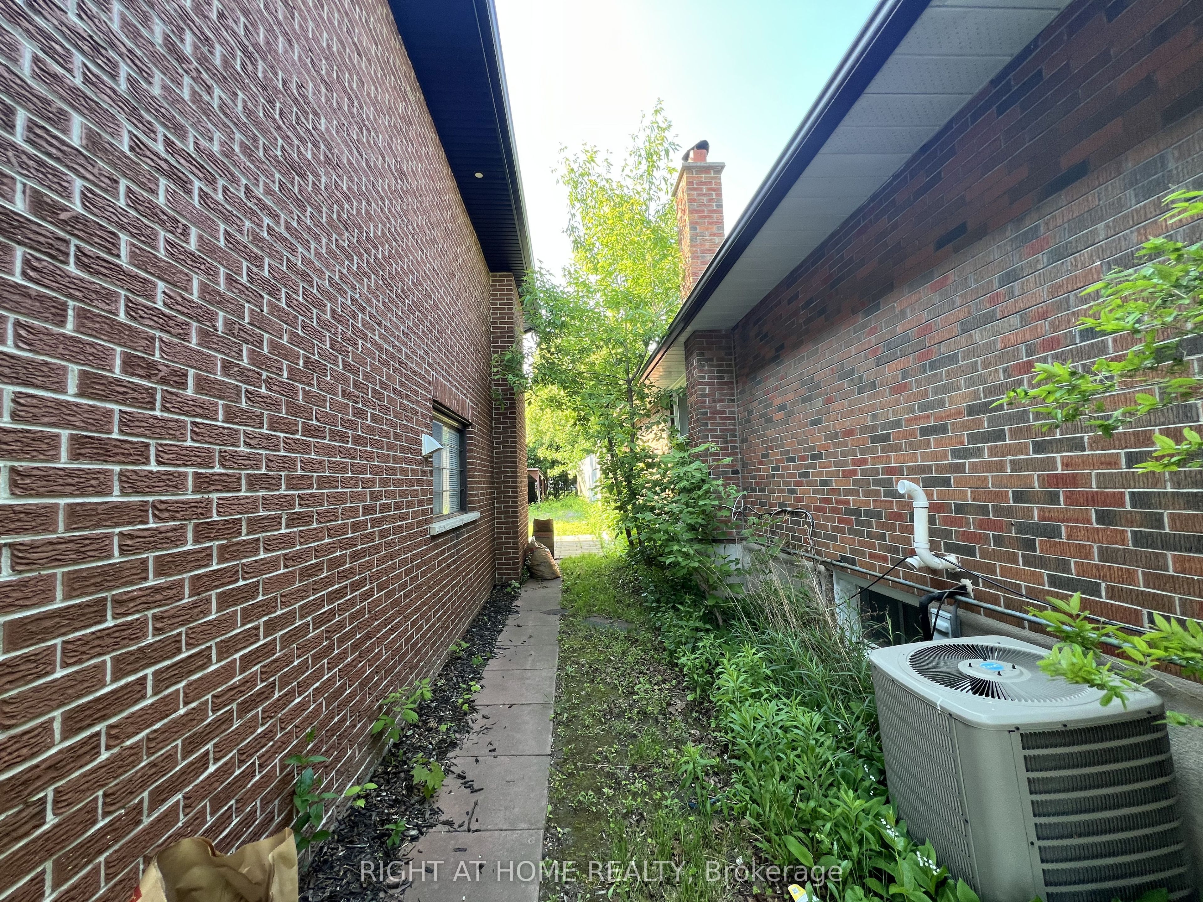310 Admiral Road Property Photo 40