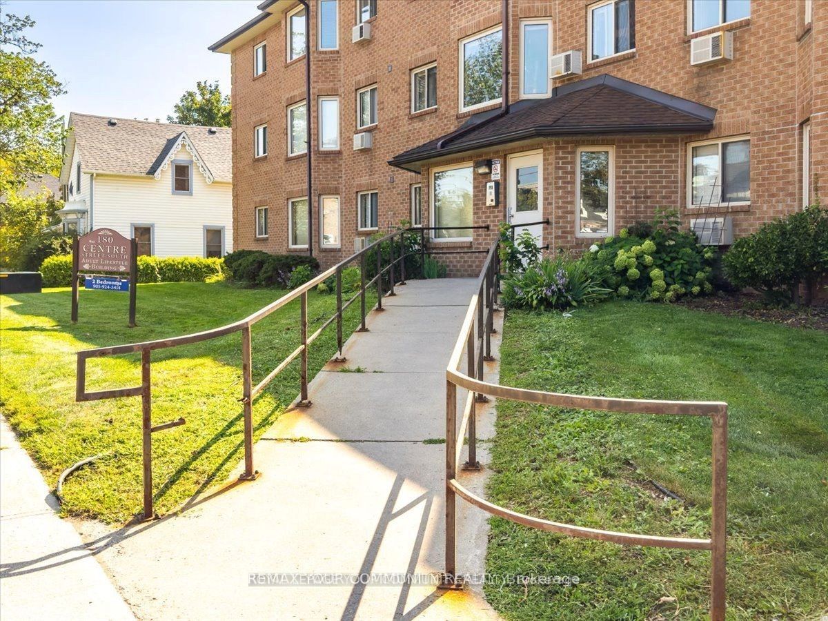 180 Centre Street 1 Property Photo 1