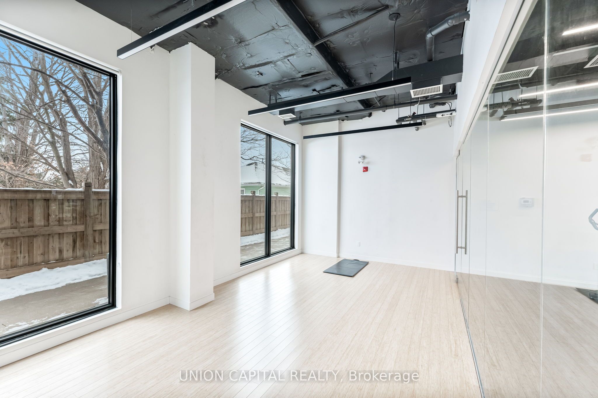 1800 Simcoe Street 201 Property Photo 13