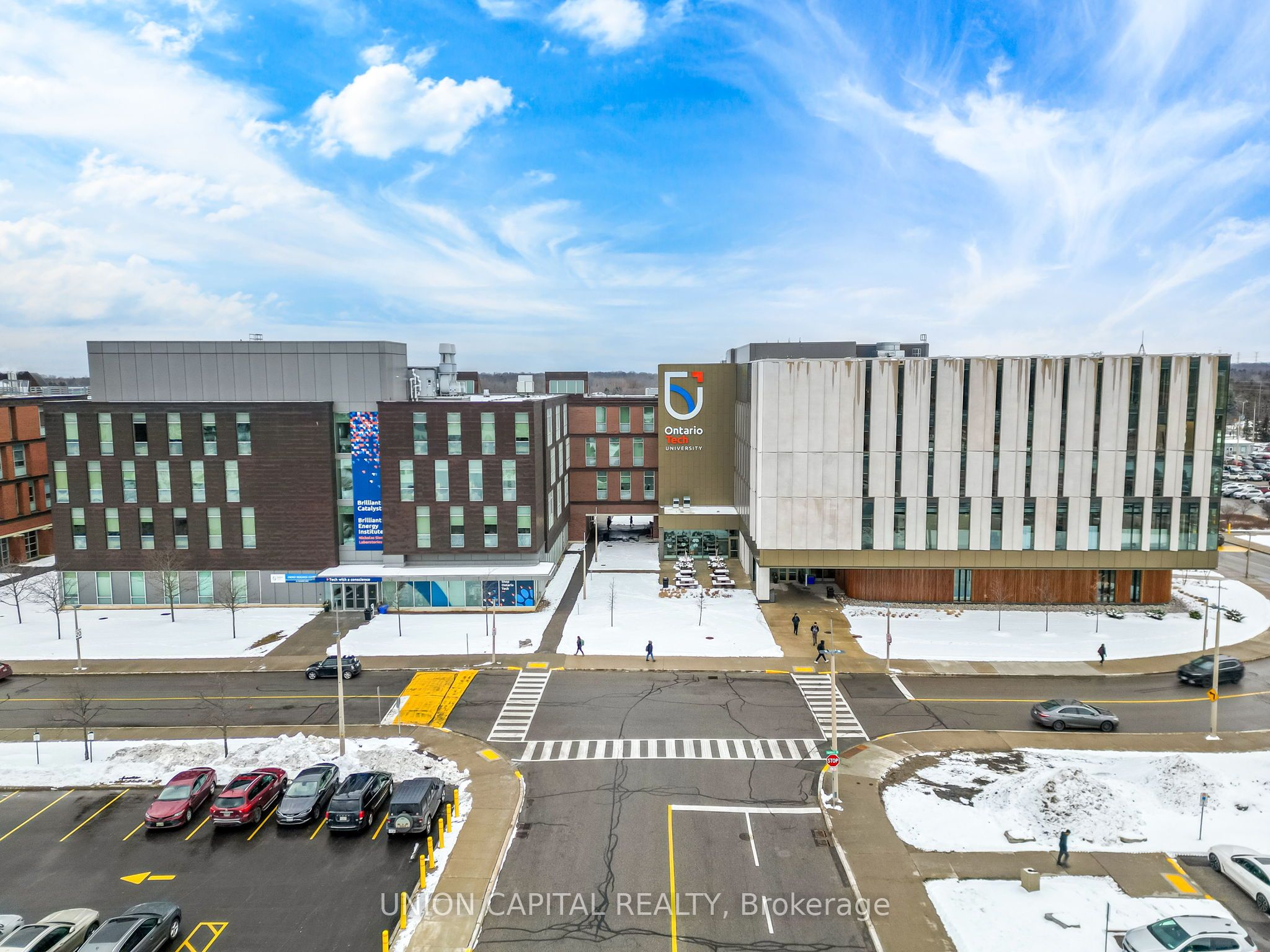 1800 Simcoe Street 201 Property Photo 16