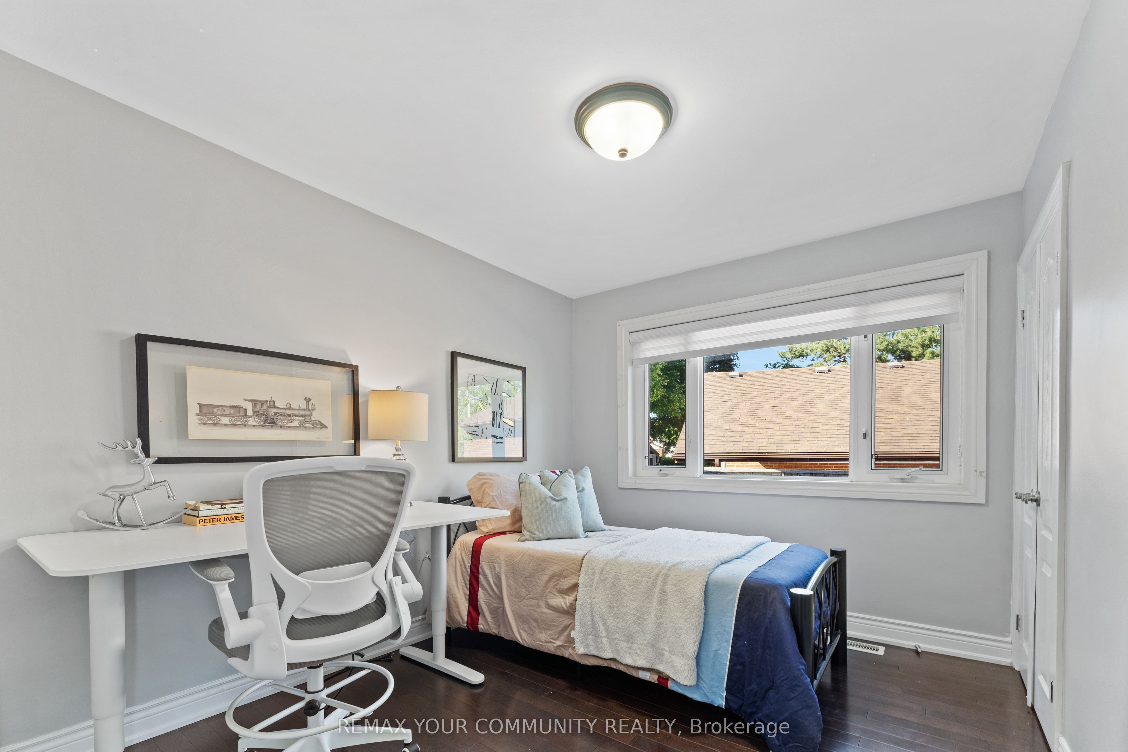 23 Penetang Crescent Property Photo 21