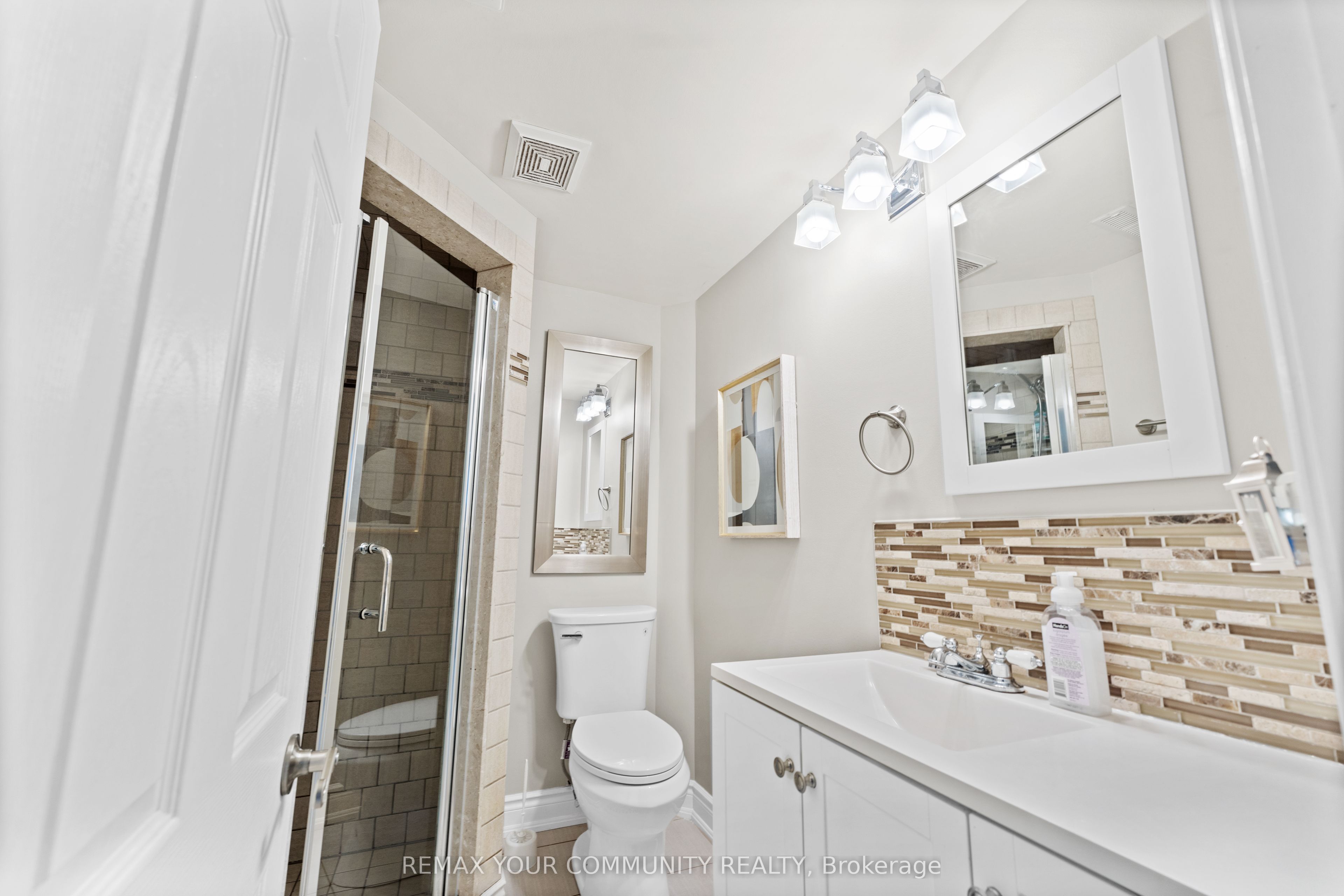 23 Penetang Crescent Property Photo 23