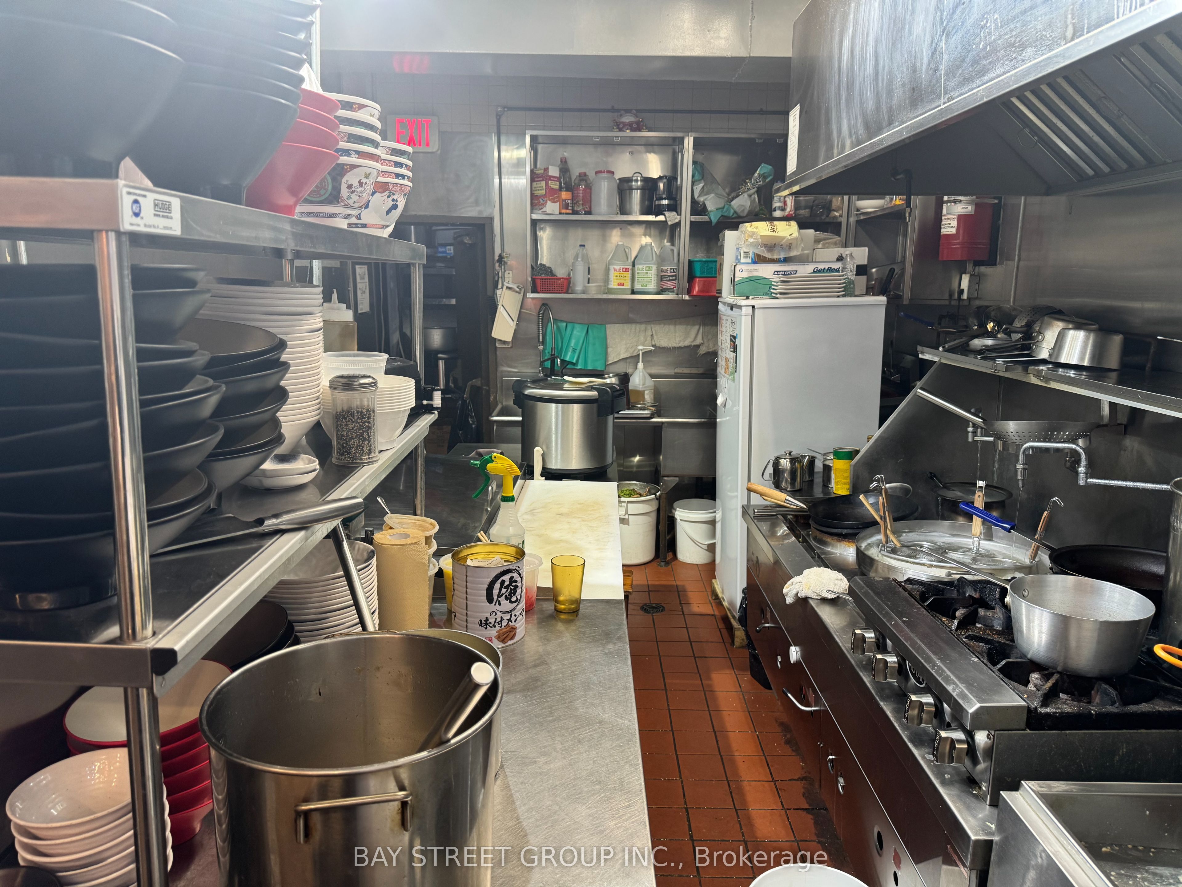 1024 Gerrard Street E Property Photo 10