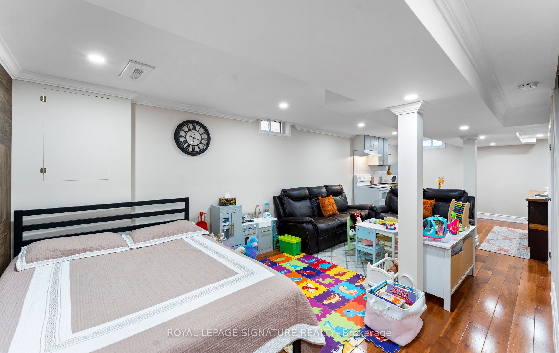 12 Hewitt Crescent Property Photo 20