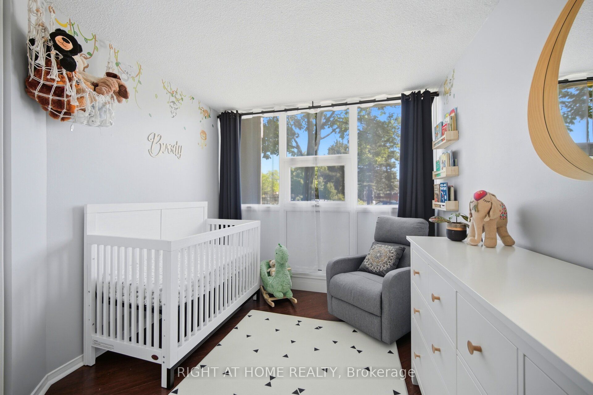 2 Westney Road N 108 Property Photo 16