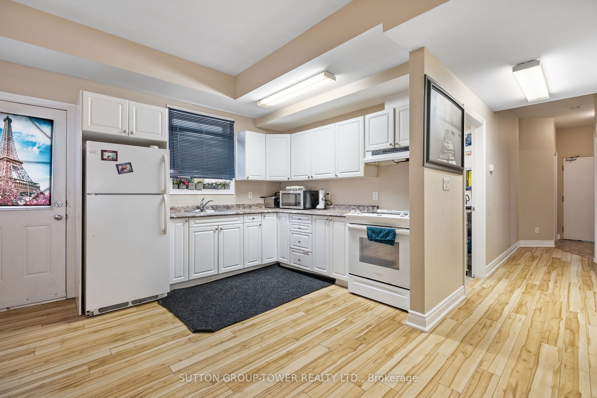 750 Albert Street Property Photo 5