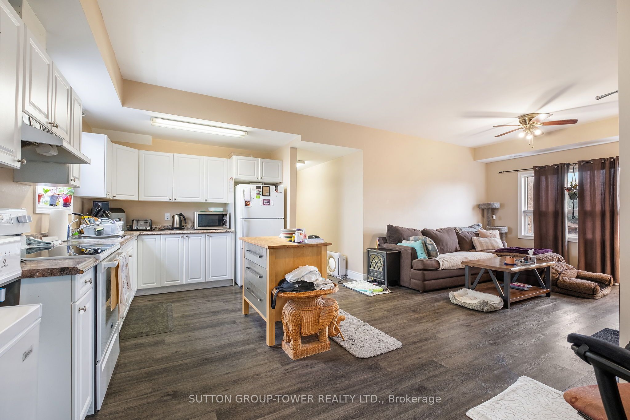 750 Albert Street Property Photo 19