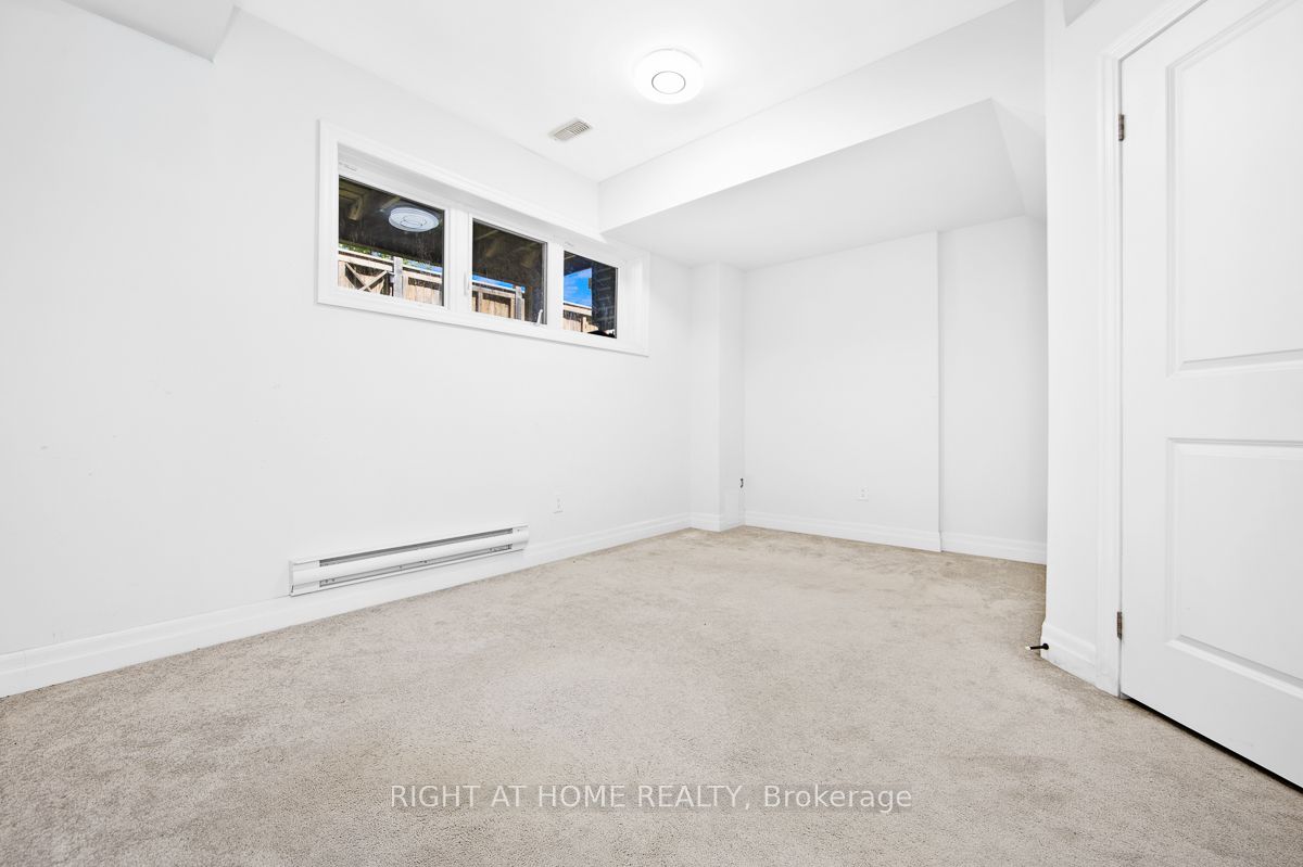 384 Arctic Red Drive E 34 Property Photo 6