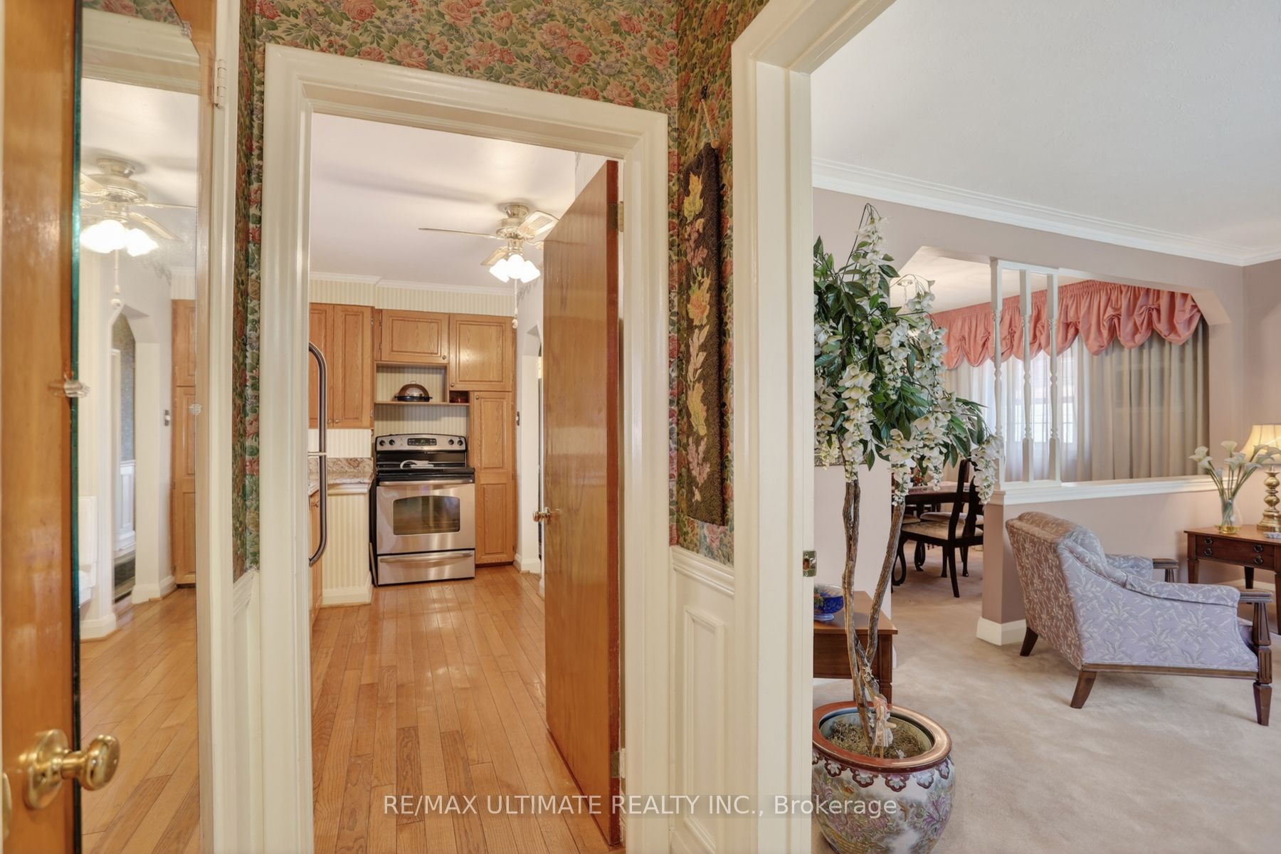 20 Corinne Crescent Property Photo 5