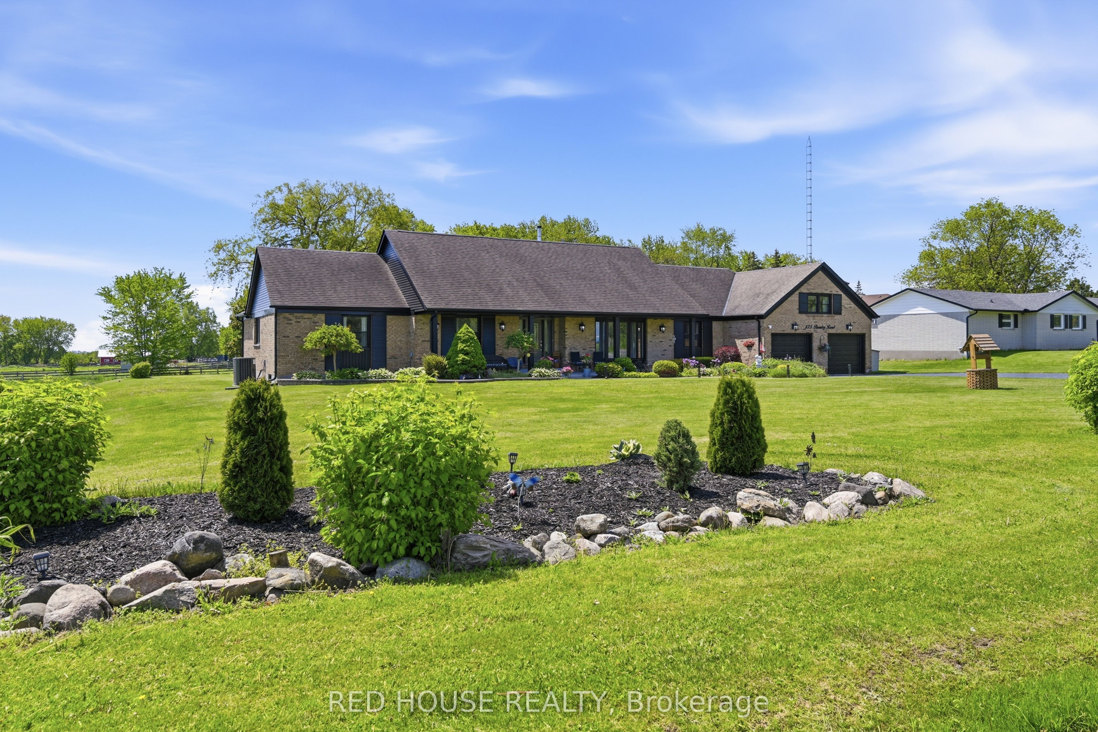 875 Brawley Road W Property Photo 1