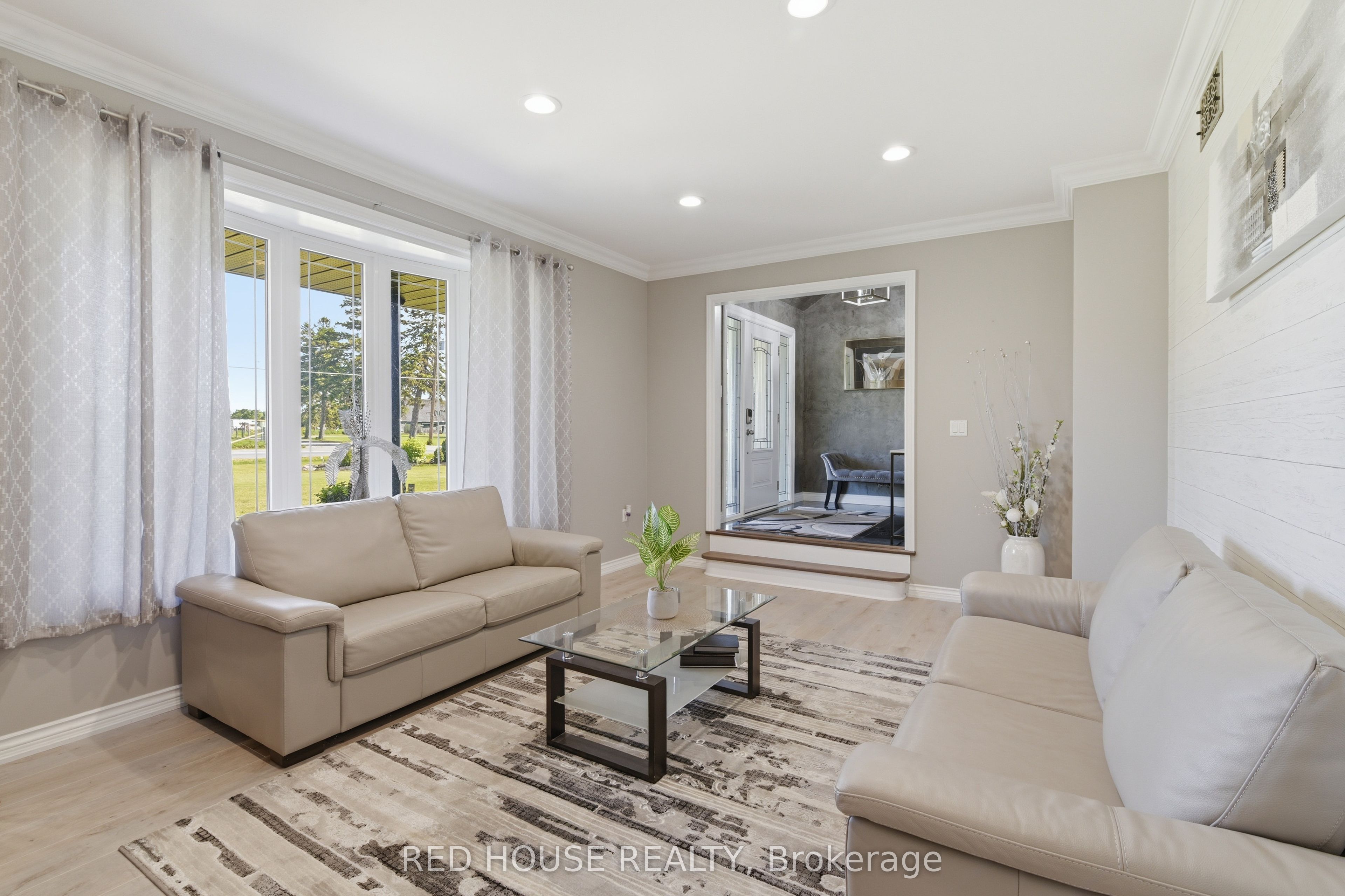 875 Brawley Road W Property Photo 5