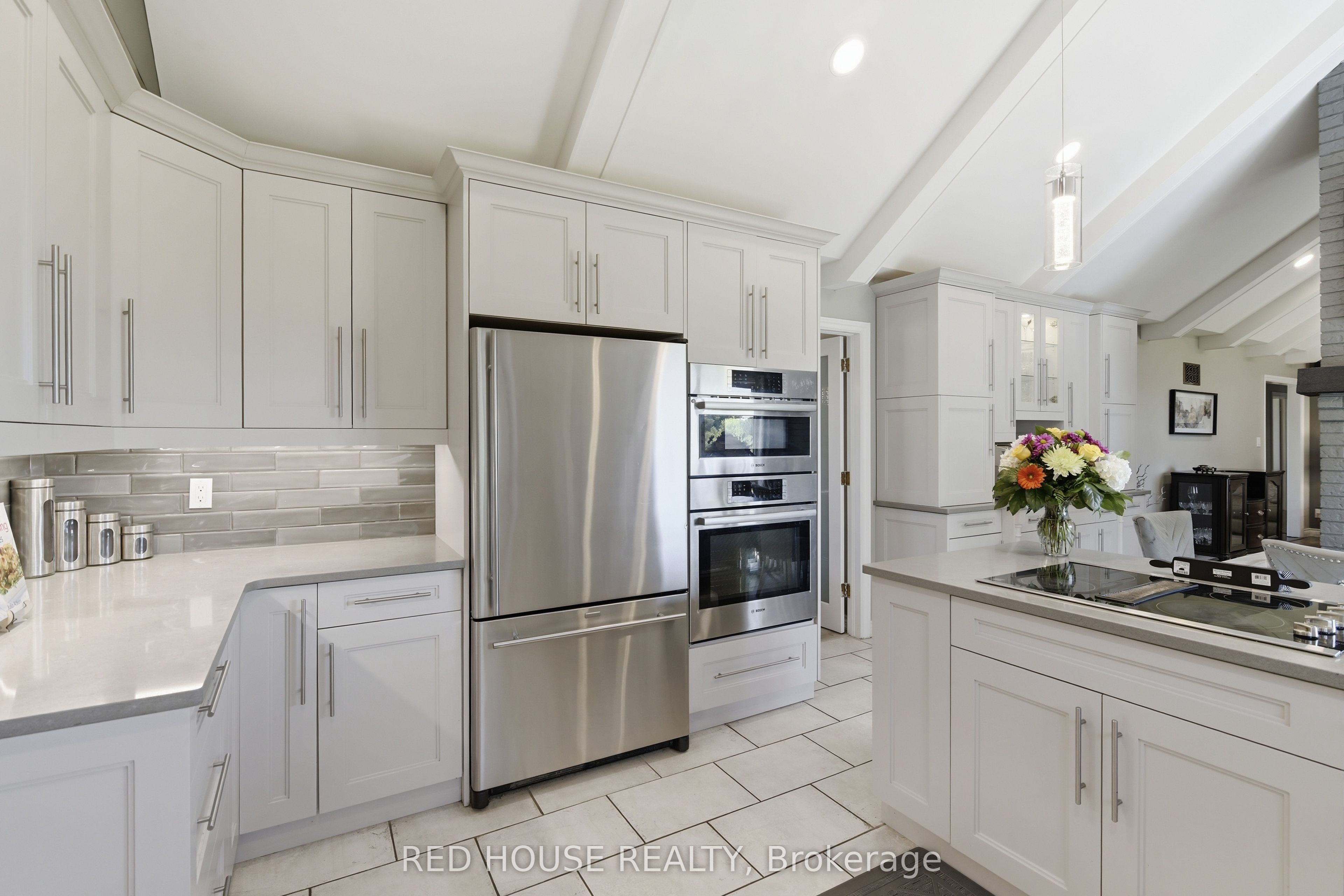 875 Brawley Road W Property Photo 8
