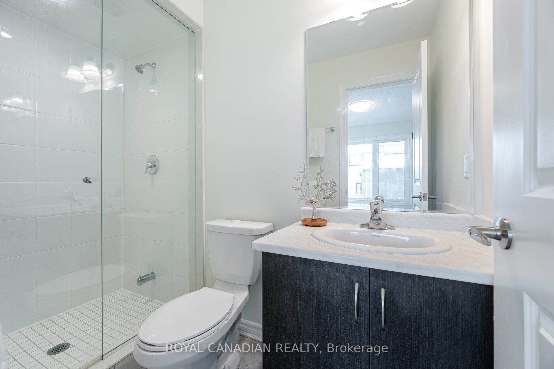 1034 Reflection Place 401 Property Photo 17