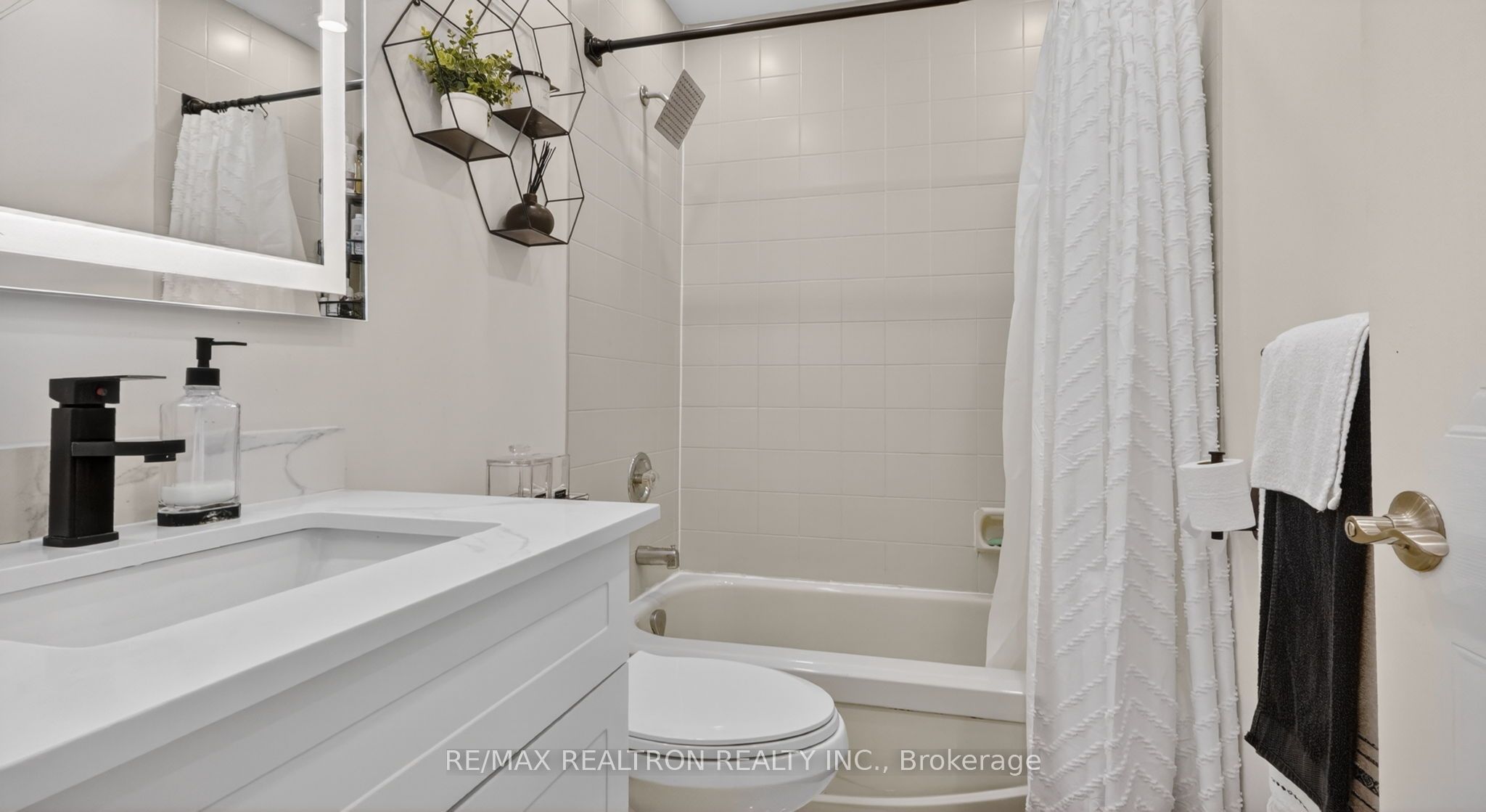 57 Foxhunt Trail Property Photo 36