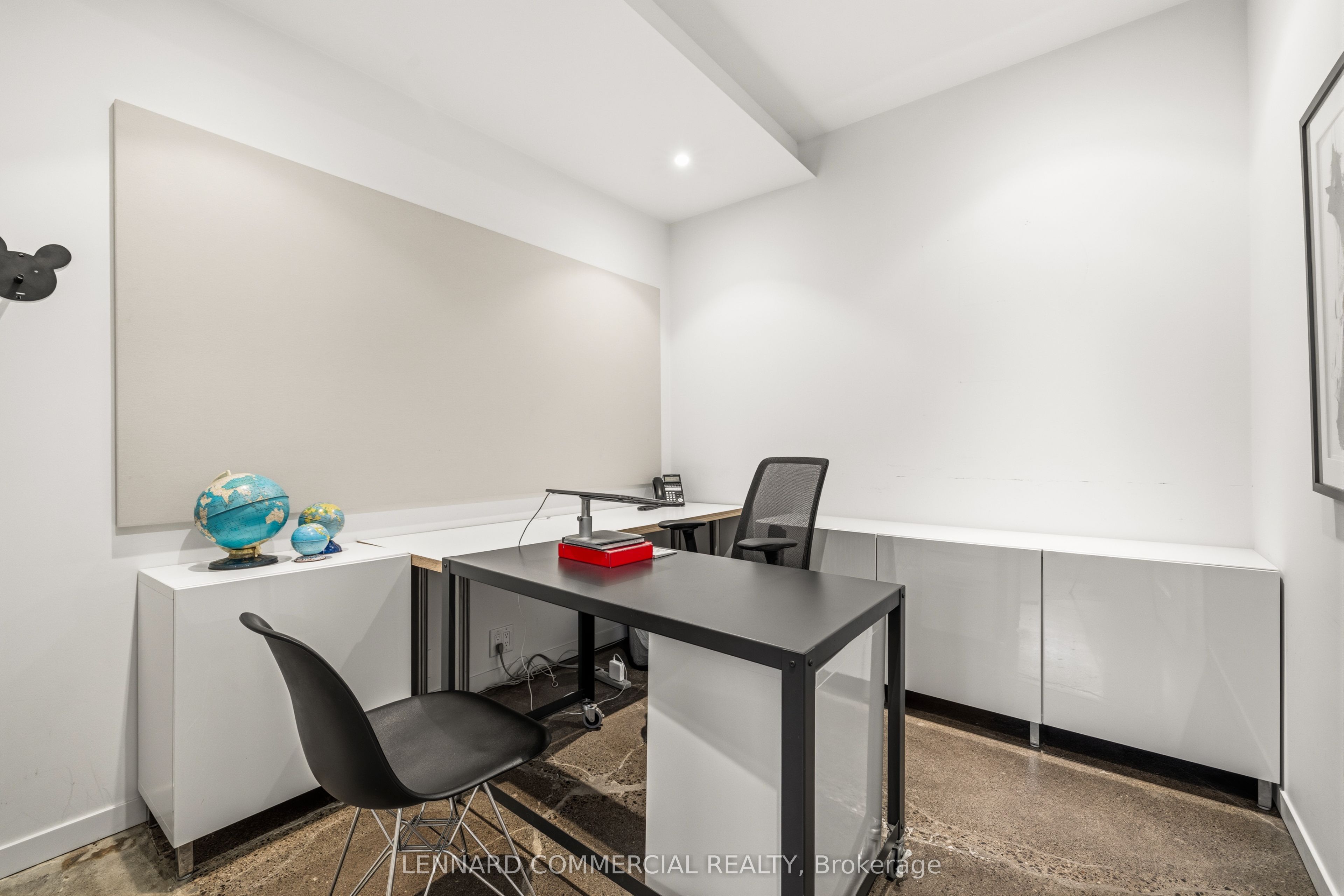 121 Logan Avenue Property Photo 14