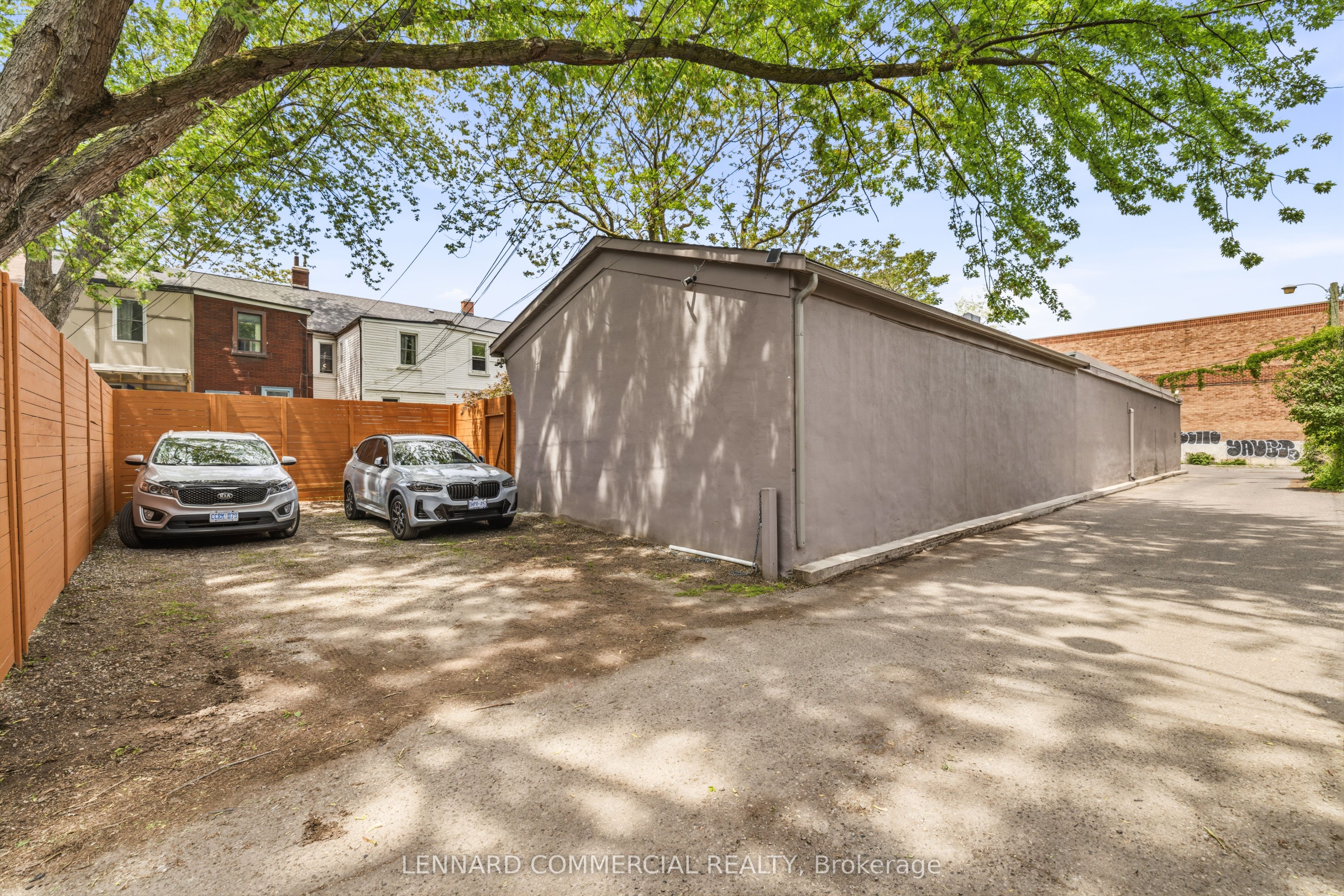 121 Logan Avenue Property Photo 39