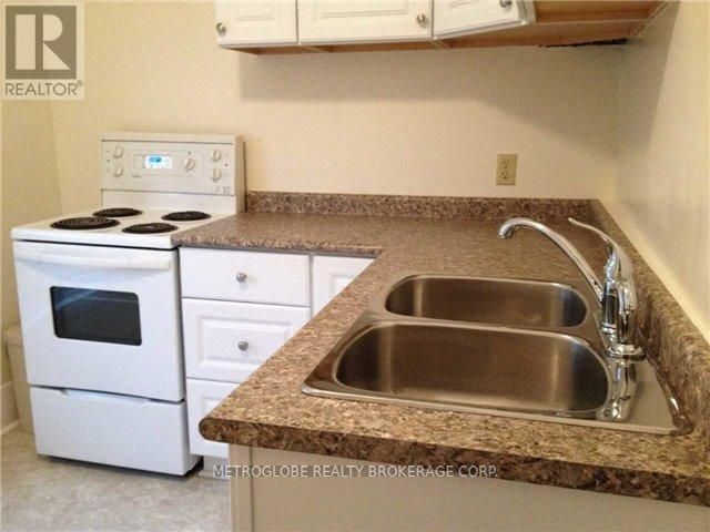 117 Adelaide Avenue E Property Photo 2