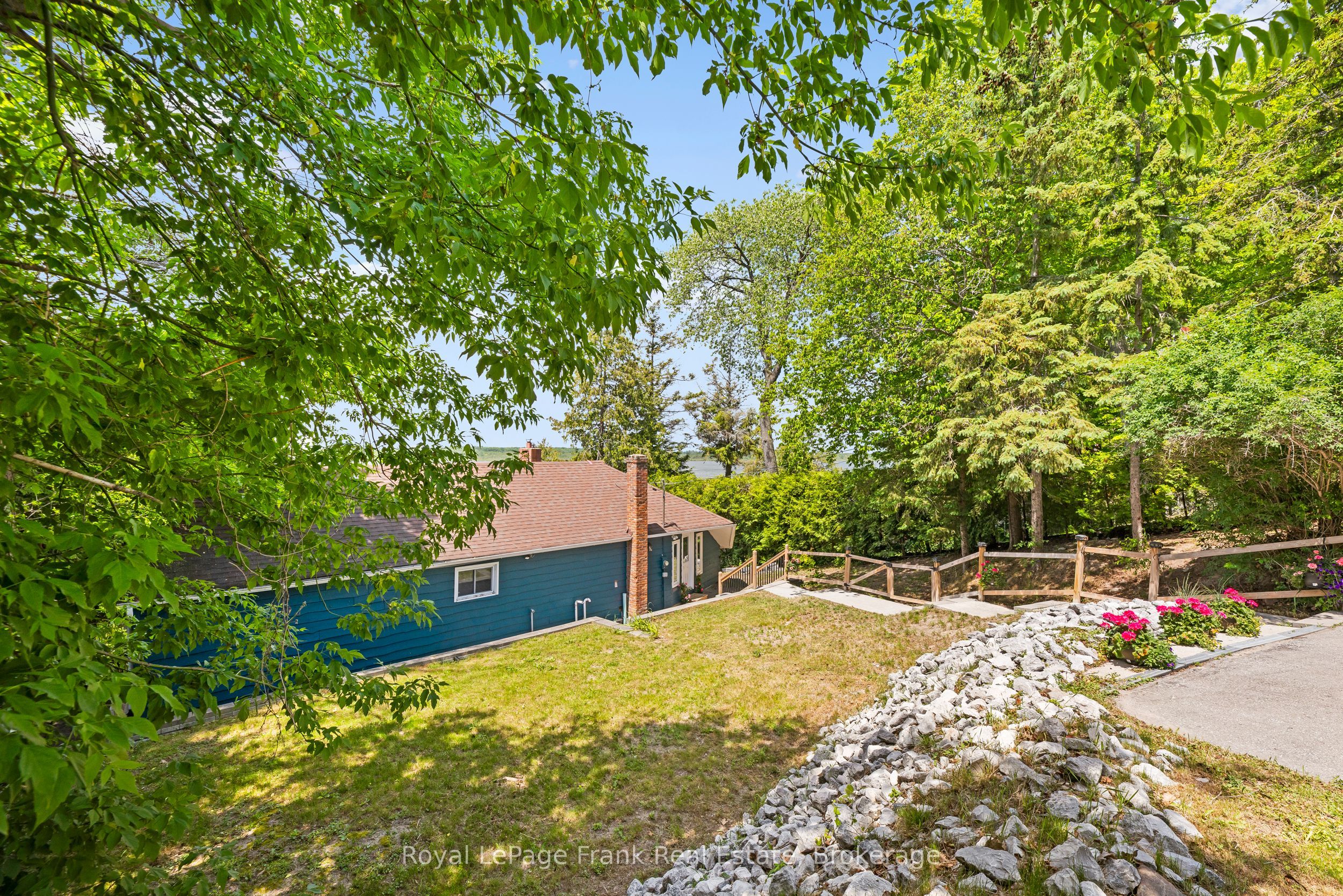 24 Pettet Drive Property Photo 6