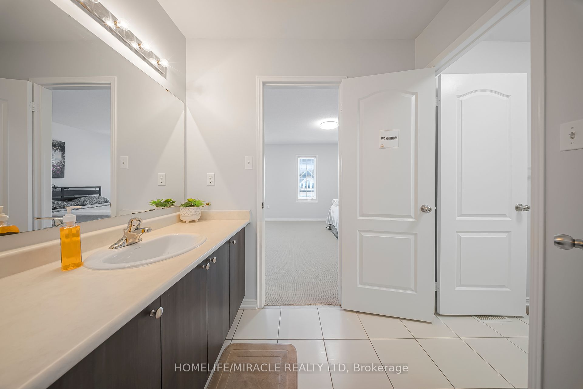 1867 Arborwood Drive Property Photo 33