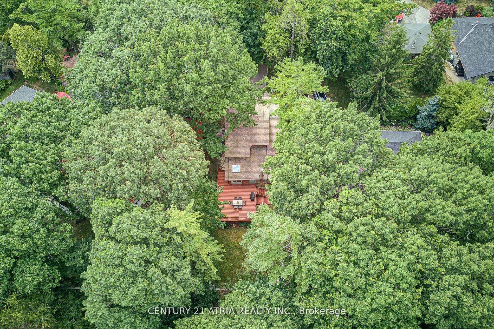 2671 Thickson Road S Property Photo 7
