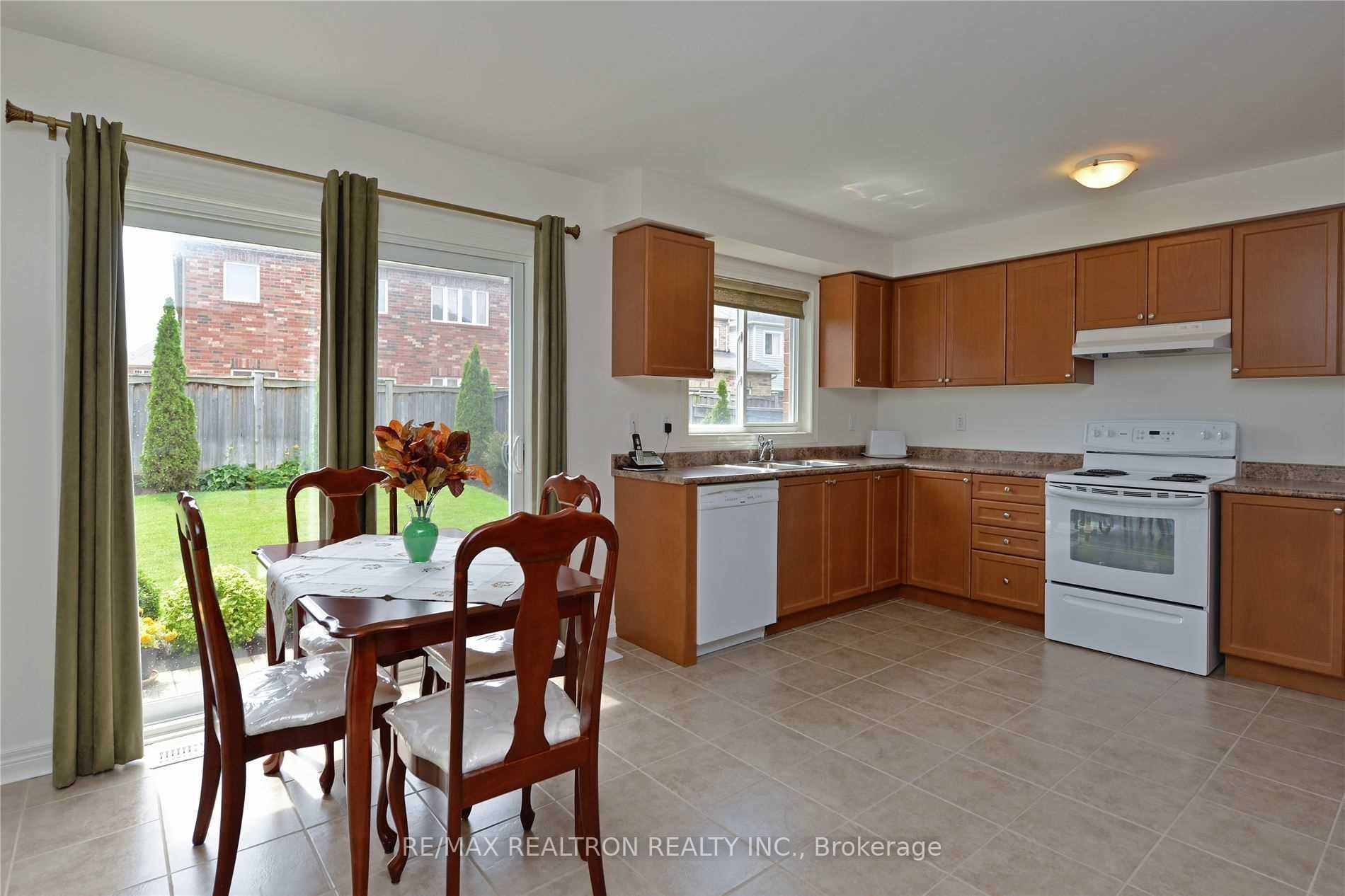1684 Gower Drive Property Photo 12