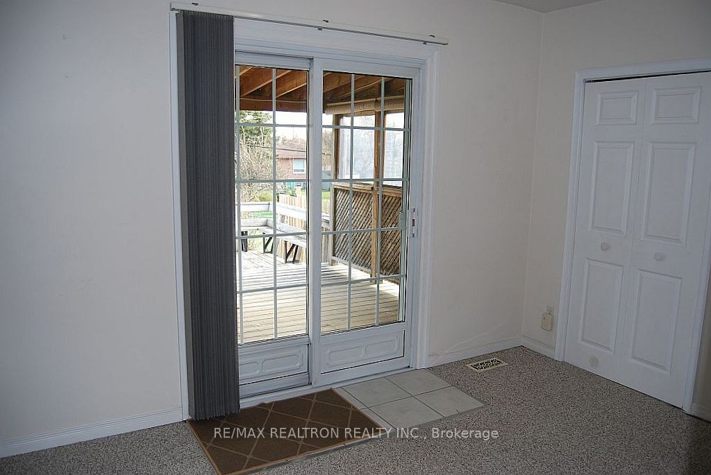 9 Stanwell Drive Property Photo 12