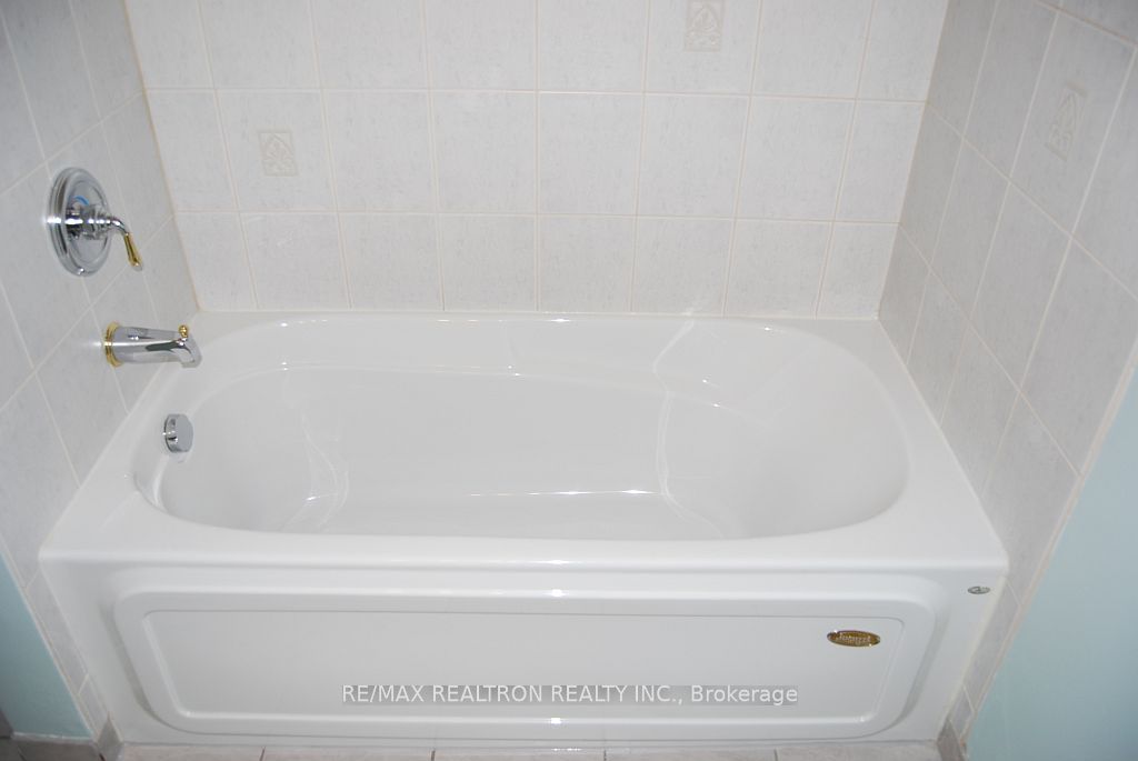 9 Stanwell Drive Property Photo 14