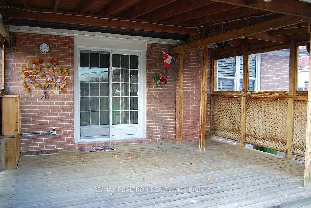 9 Stanwell Drive Property Photo 17