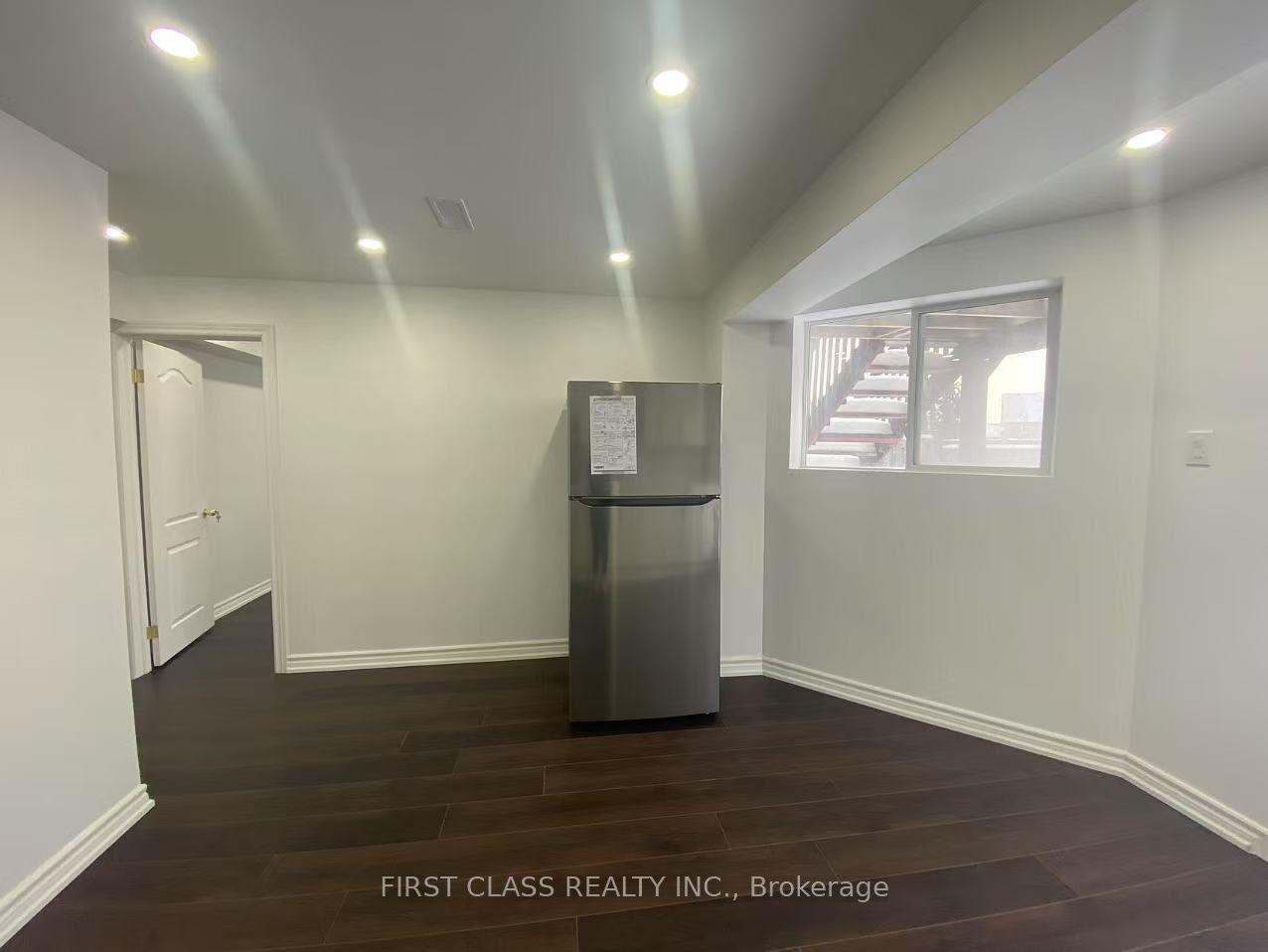 1716 Arborwood Drive Property Photo 7