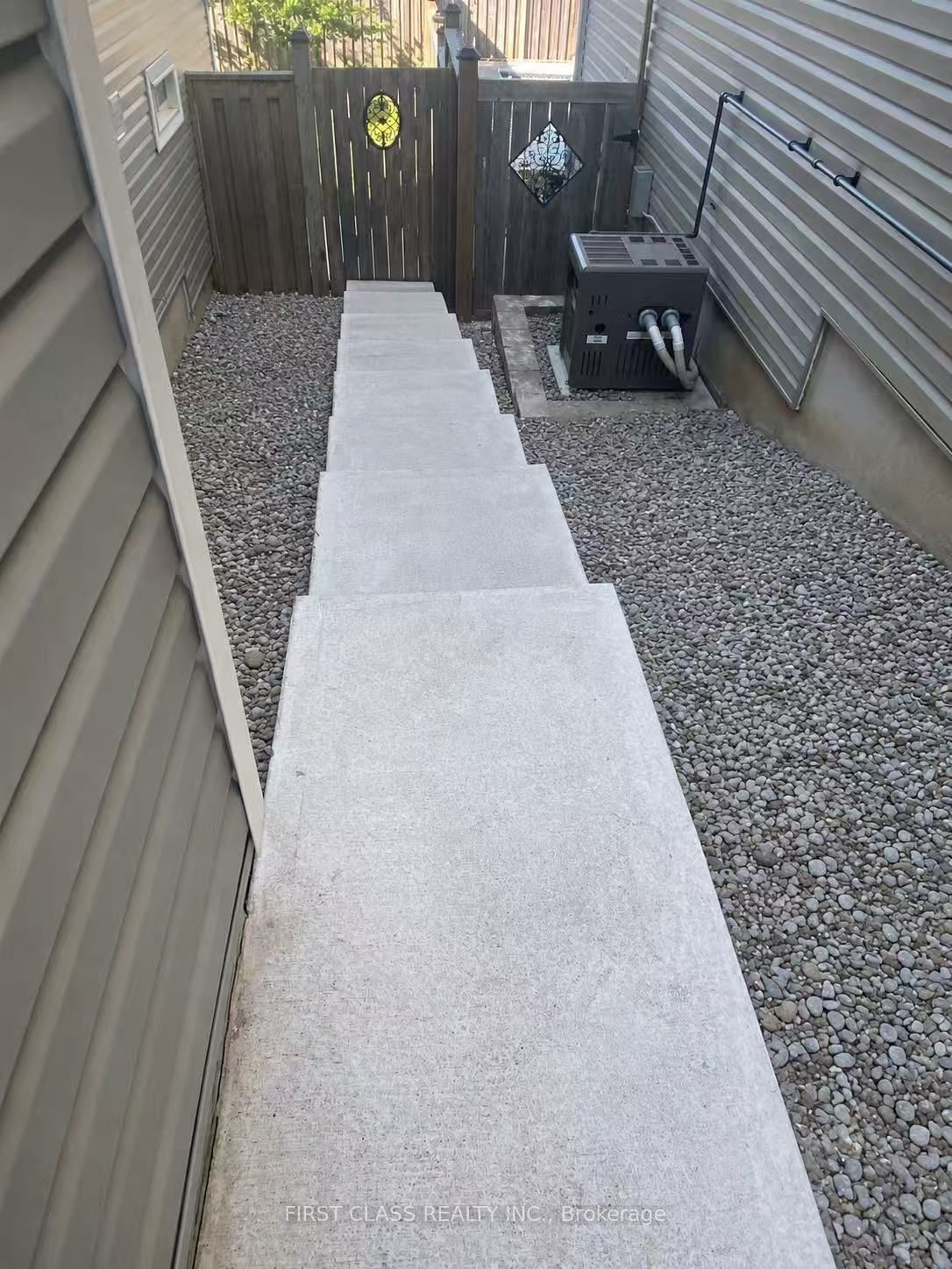 1716 Arborwood Drive Property Photo 10