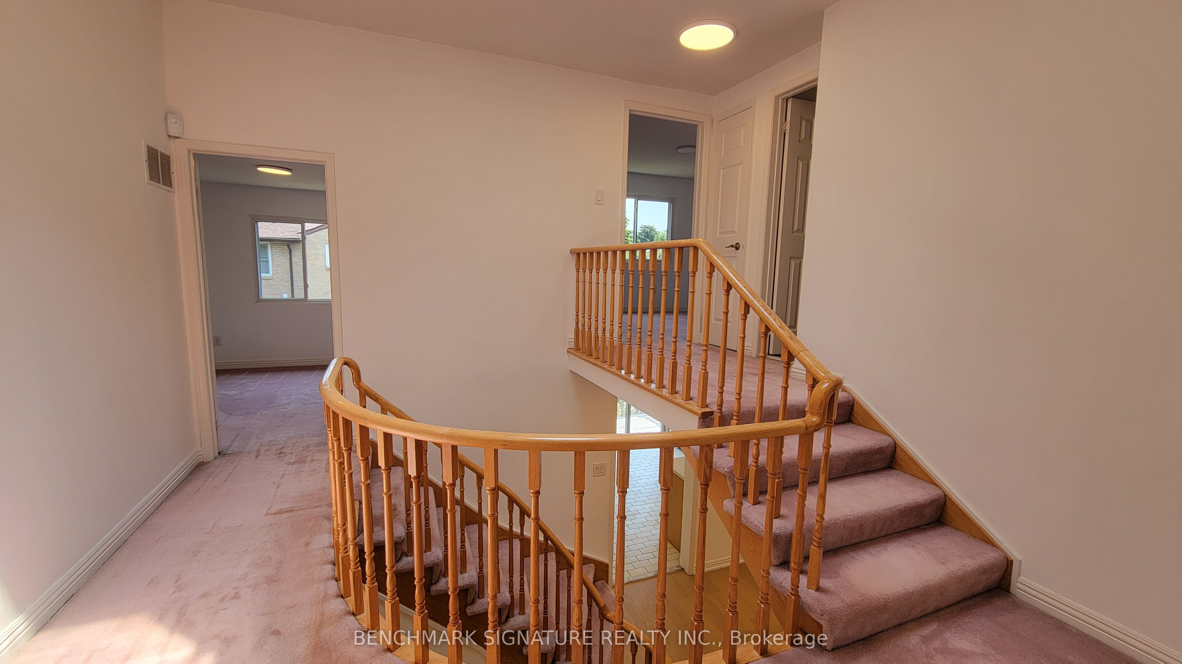 35 Wintermute Boulevard Property Photo 15