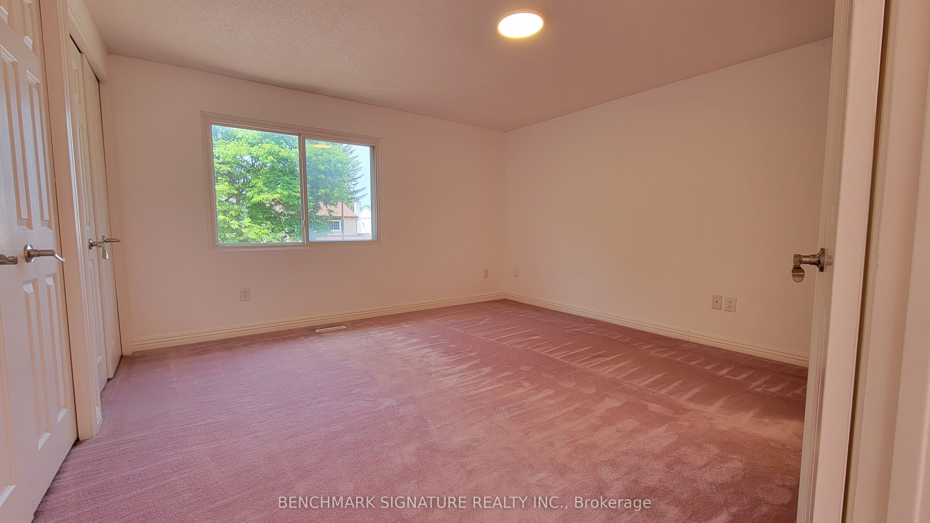 35 Wintermute Boulevard Property Photo 19