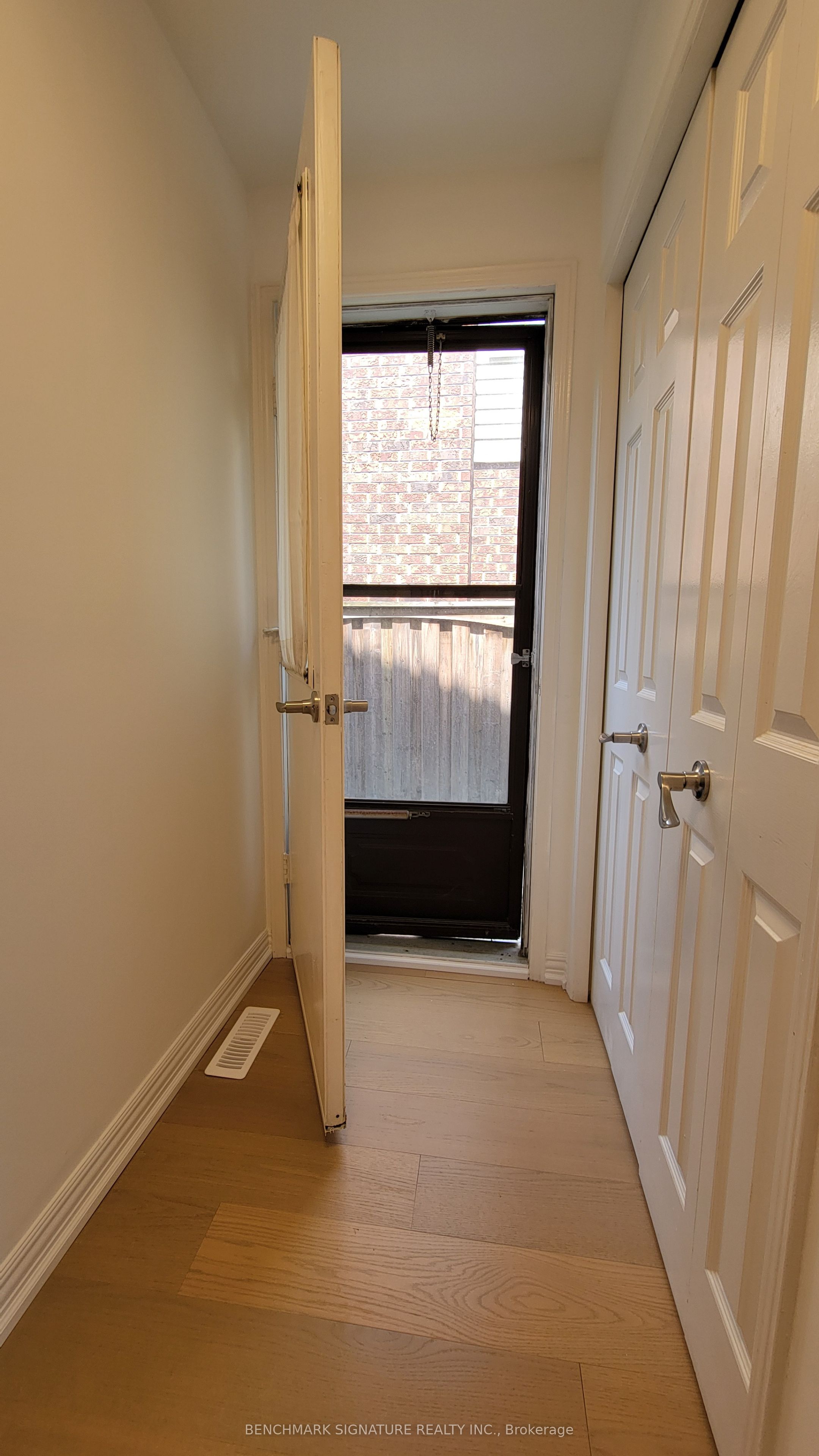 35 Wintermute Boulevard Property Photo 27