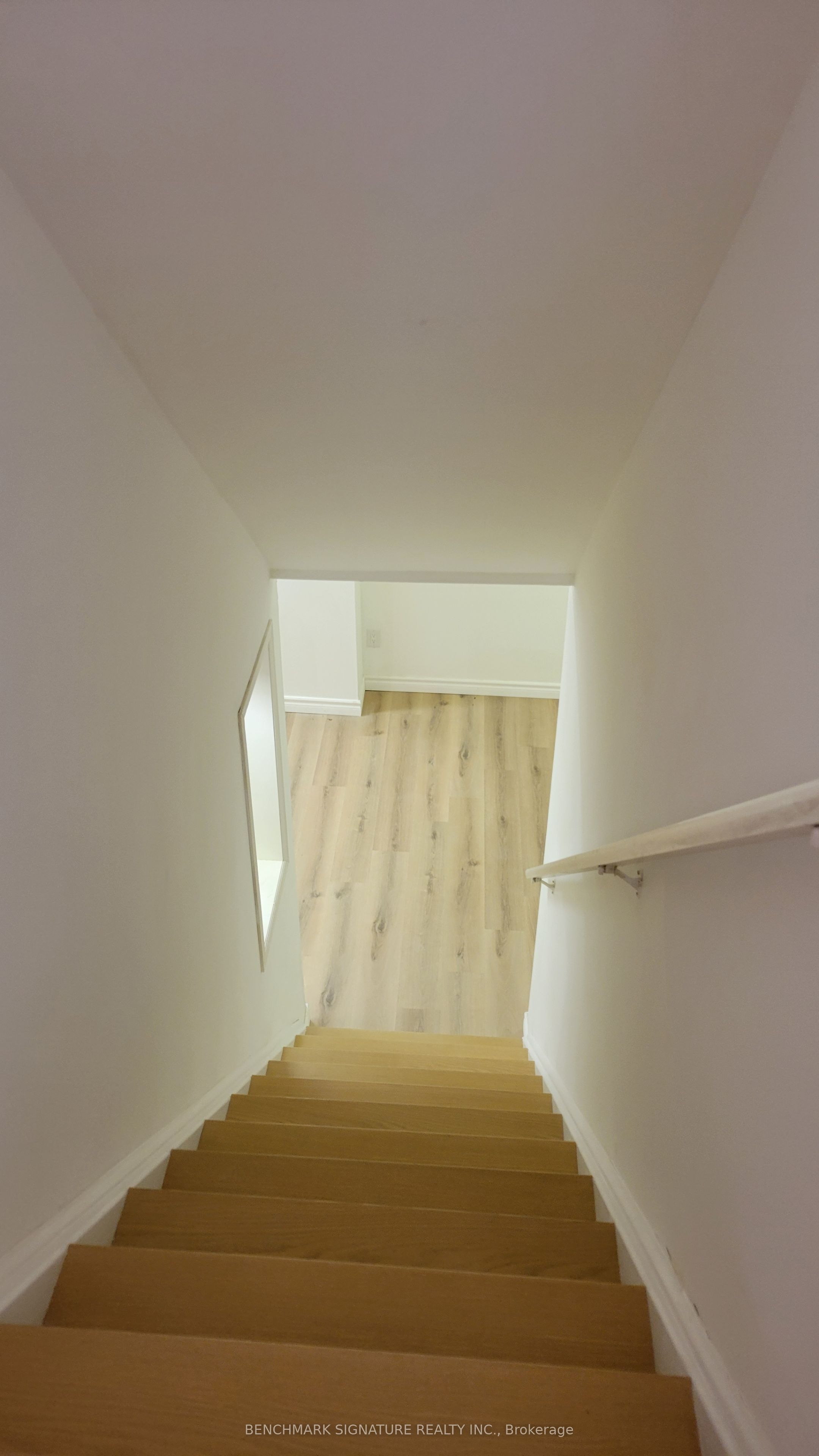 35 Wintermute Boulevard Property Photo 28