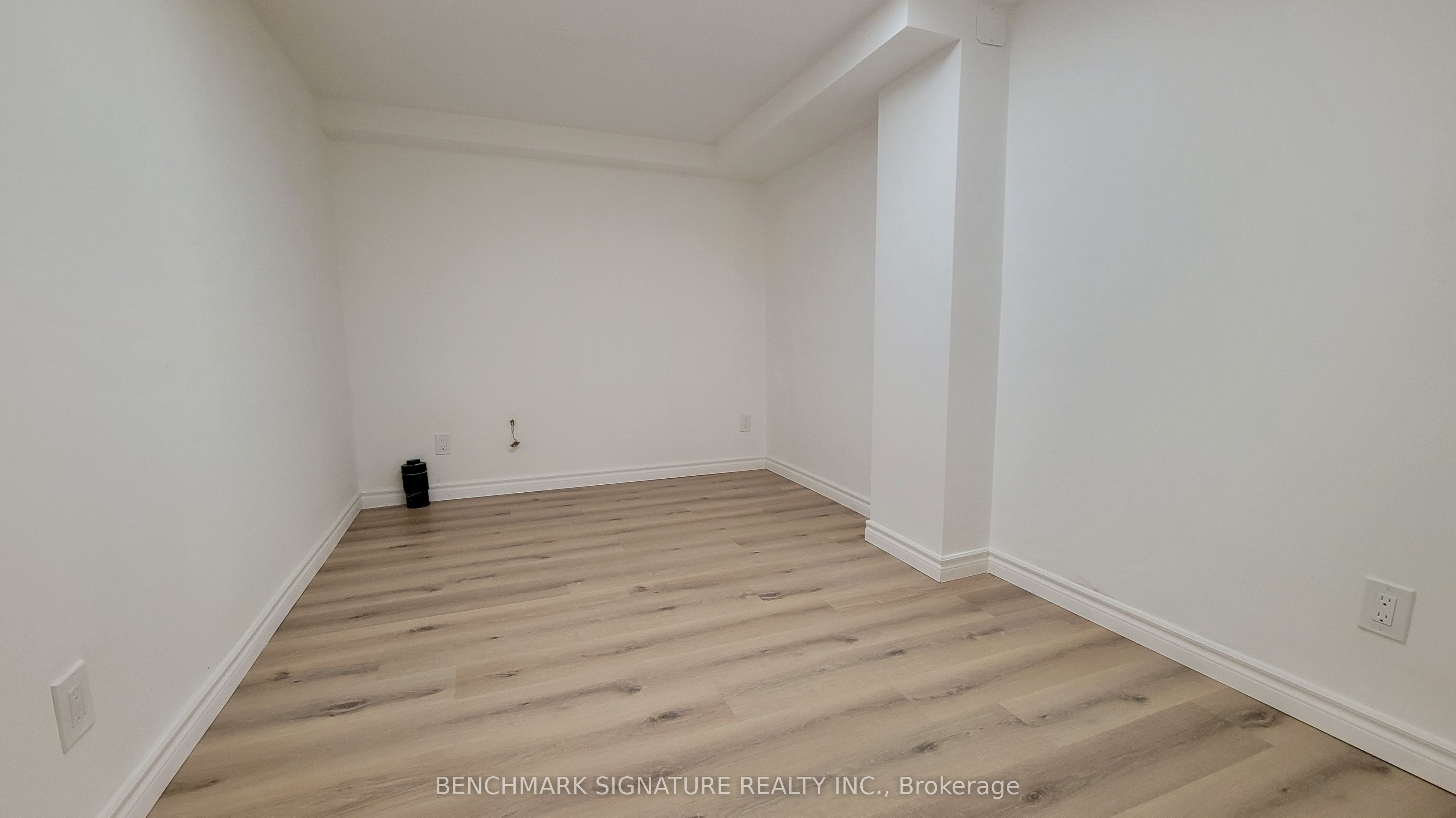 35 Wintermute Boulevard Property Photo 37