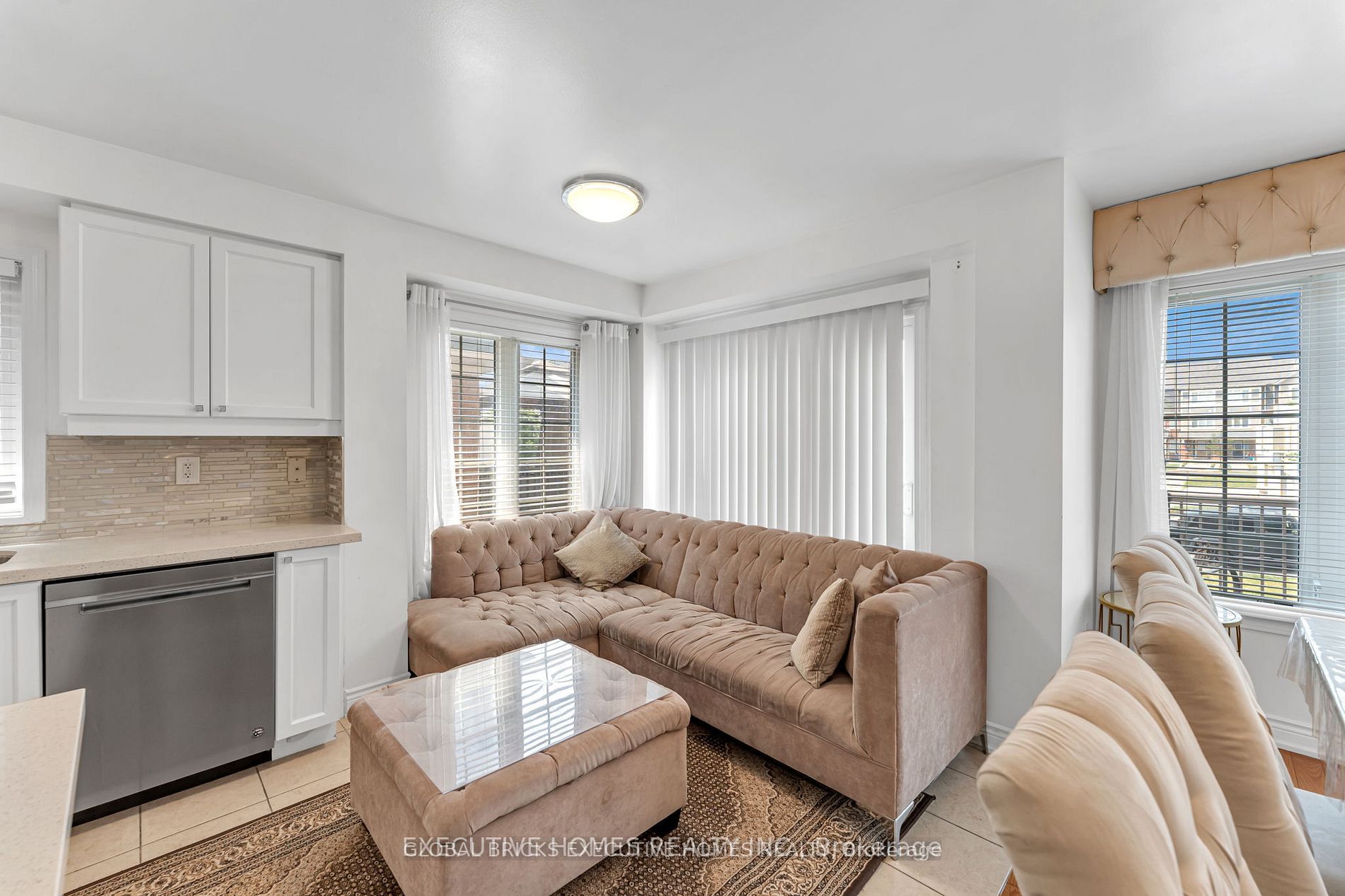 2478 William Jackson Drive Property Photo 12