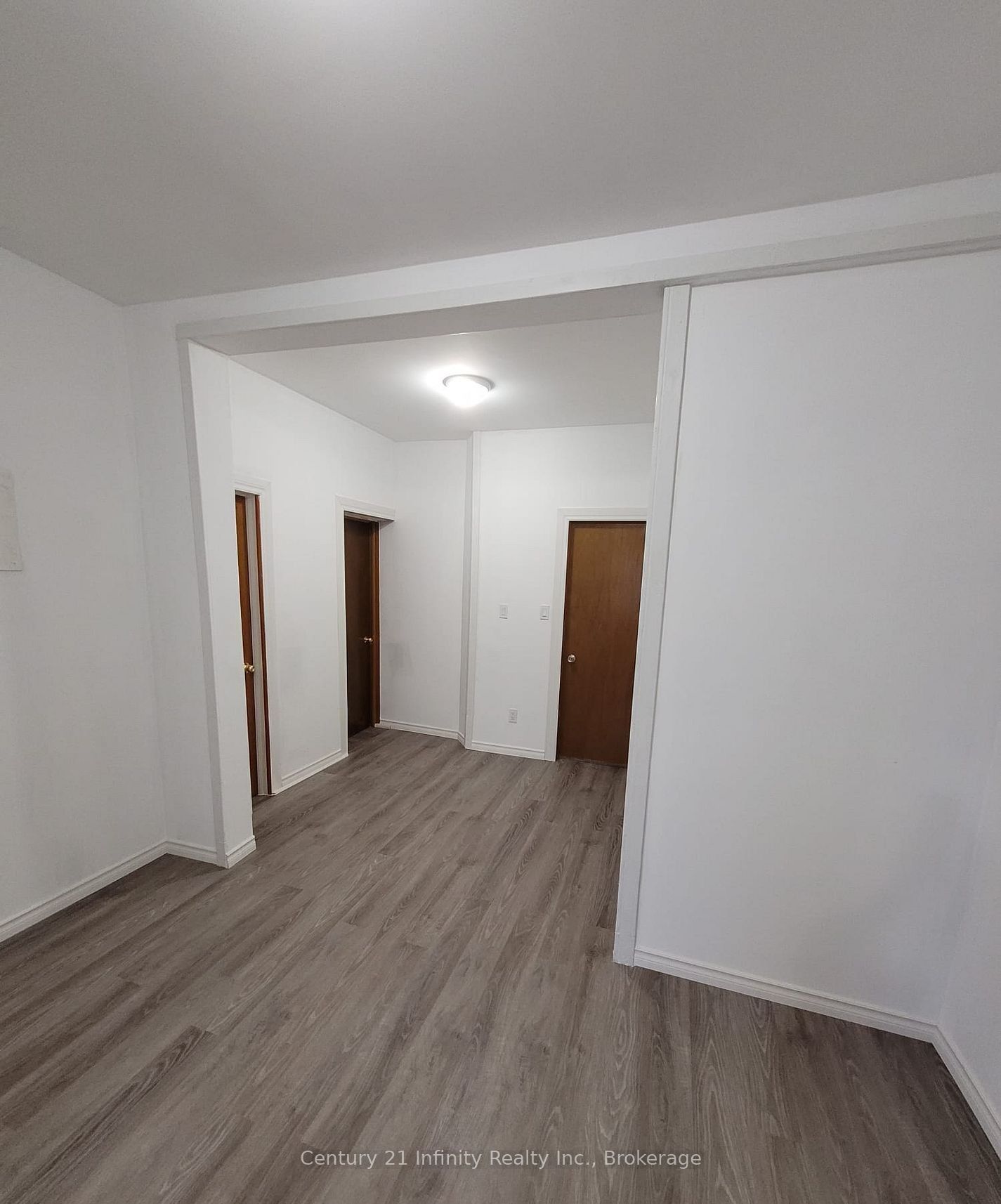 555 Ritson Road S B Property Photo 2