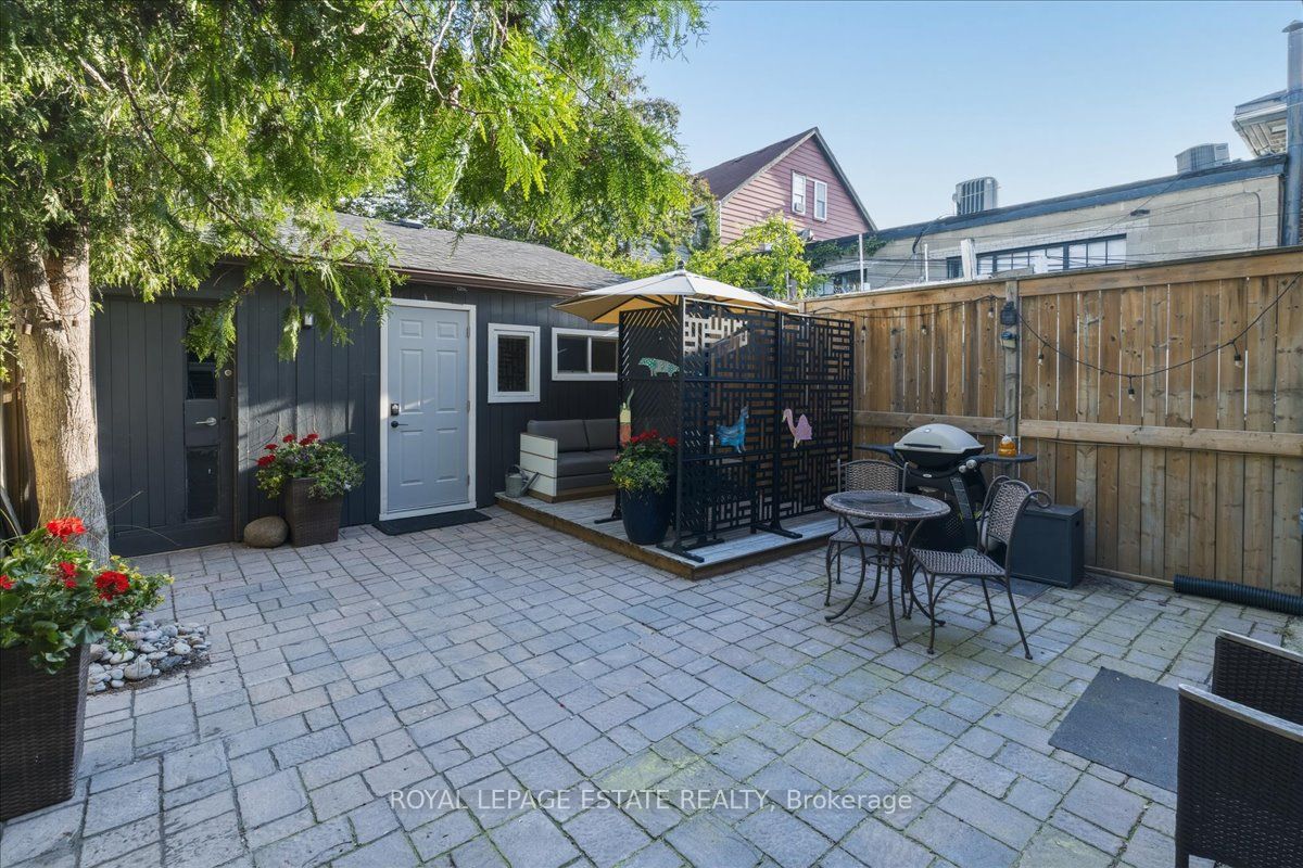 1398 Queen Street E Property Photo 4